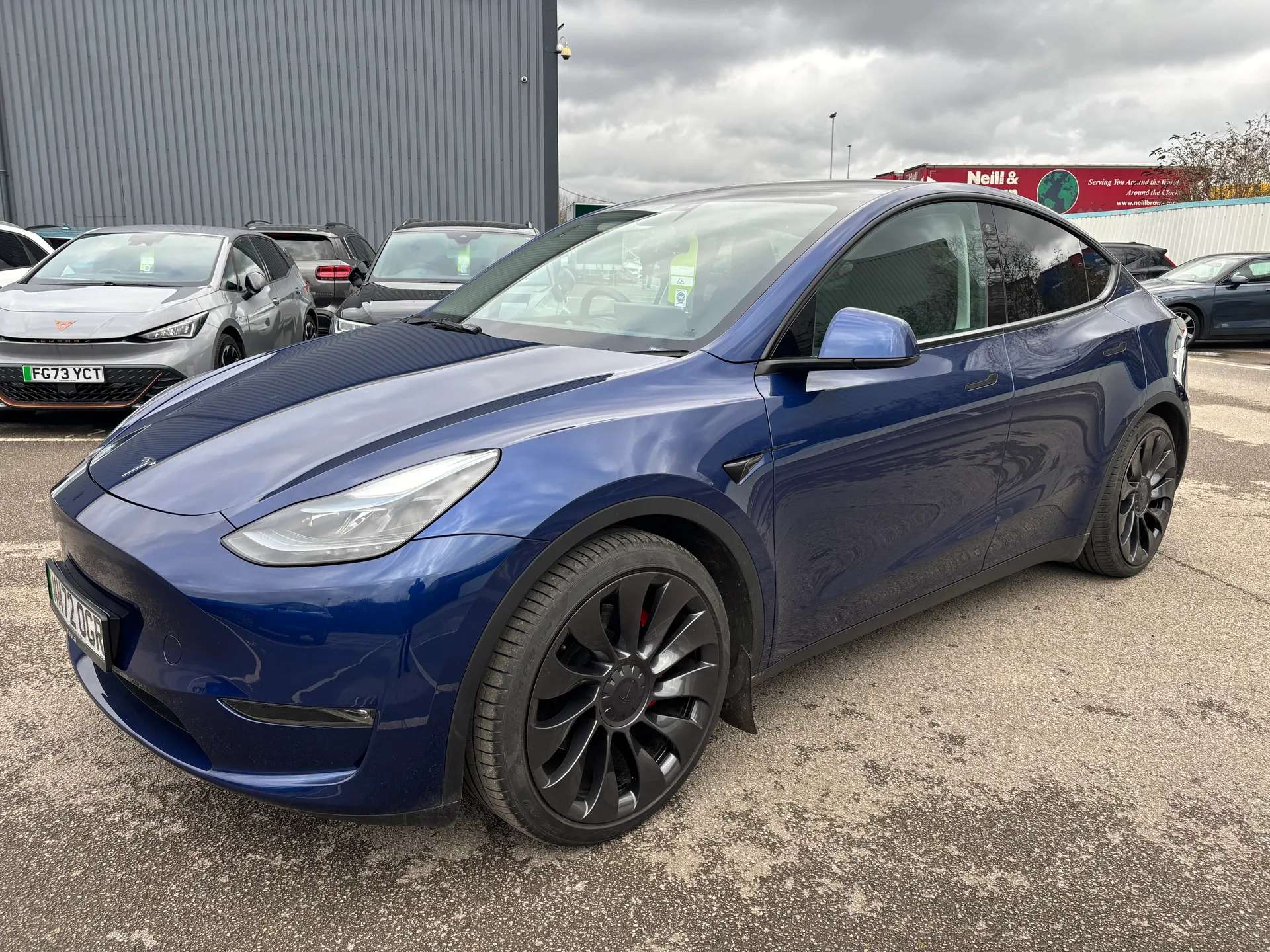 A 2022 TESLA MODEL Y Performance AWD Auto A 2022 TESLA MODEL Y Performance AWD Auto