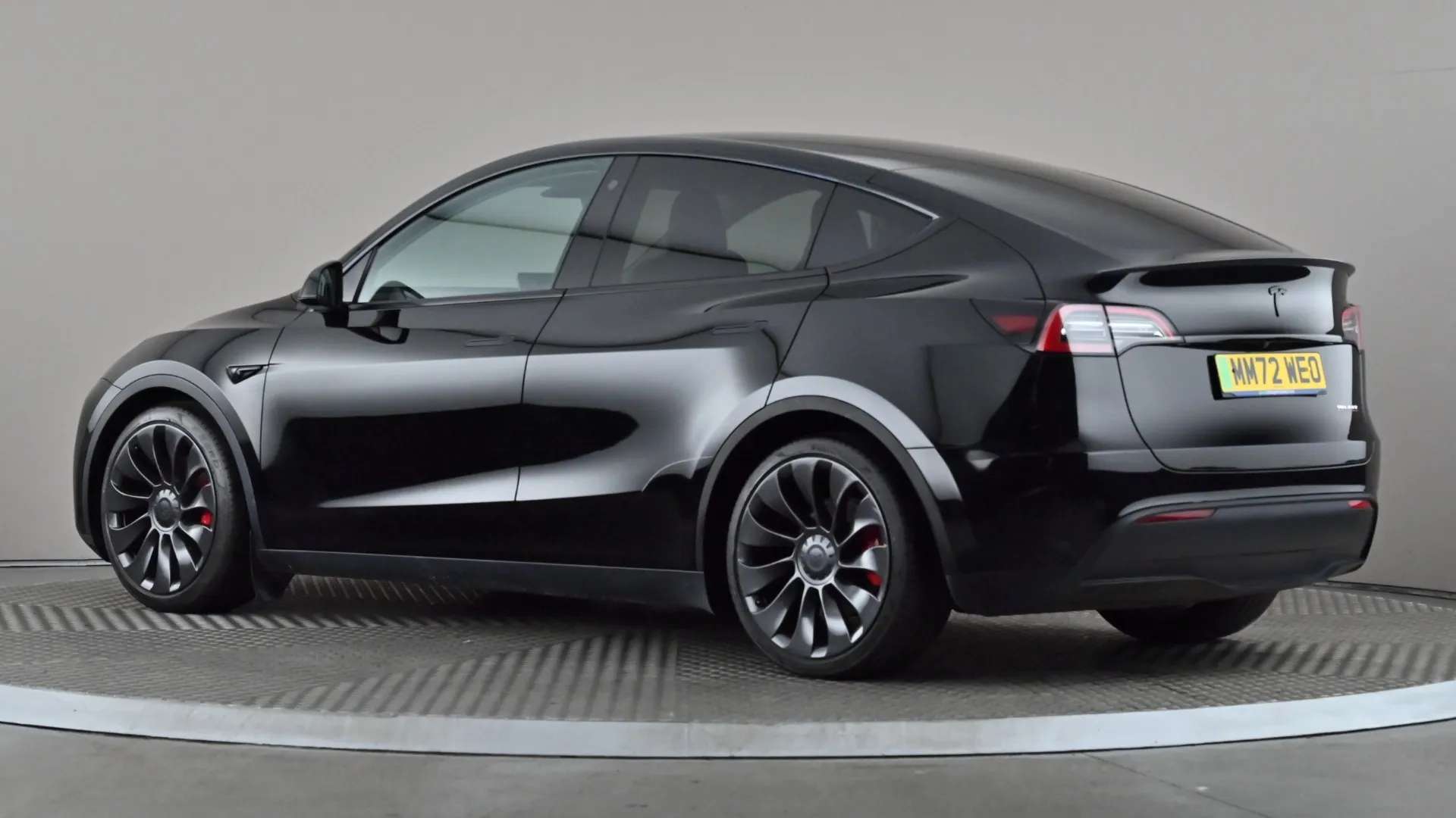 A 2022 TESLA MODEL Y Performance AWD Auto A 2022 TESLA MODEL Y Performance AWD Auto