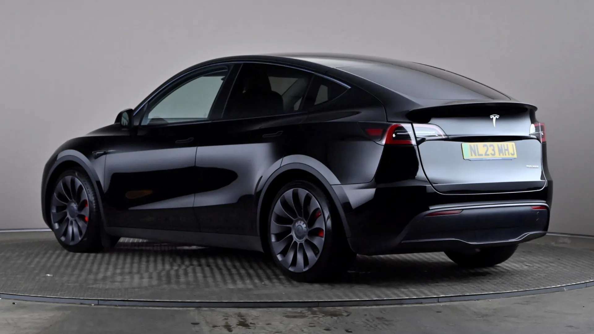 A 2023 TESLA MODEL Y Performance AWD Auto A 2023 TESLA MODEL Y Performance AWD Auto