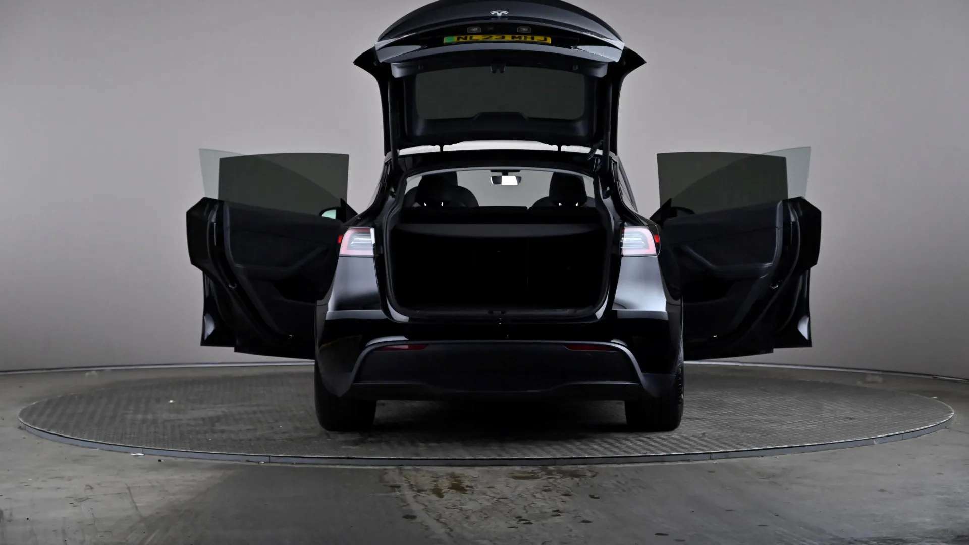 2023 TESLA MODEL Y 2023 TESLA MODEL Y