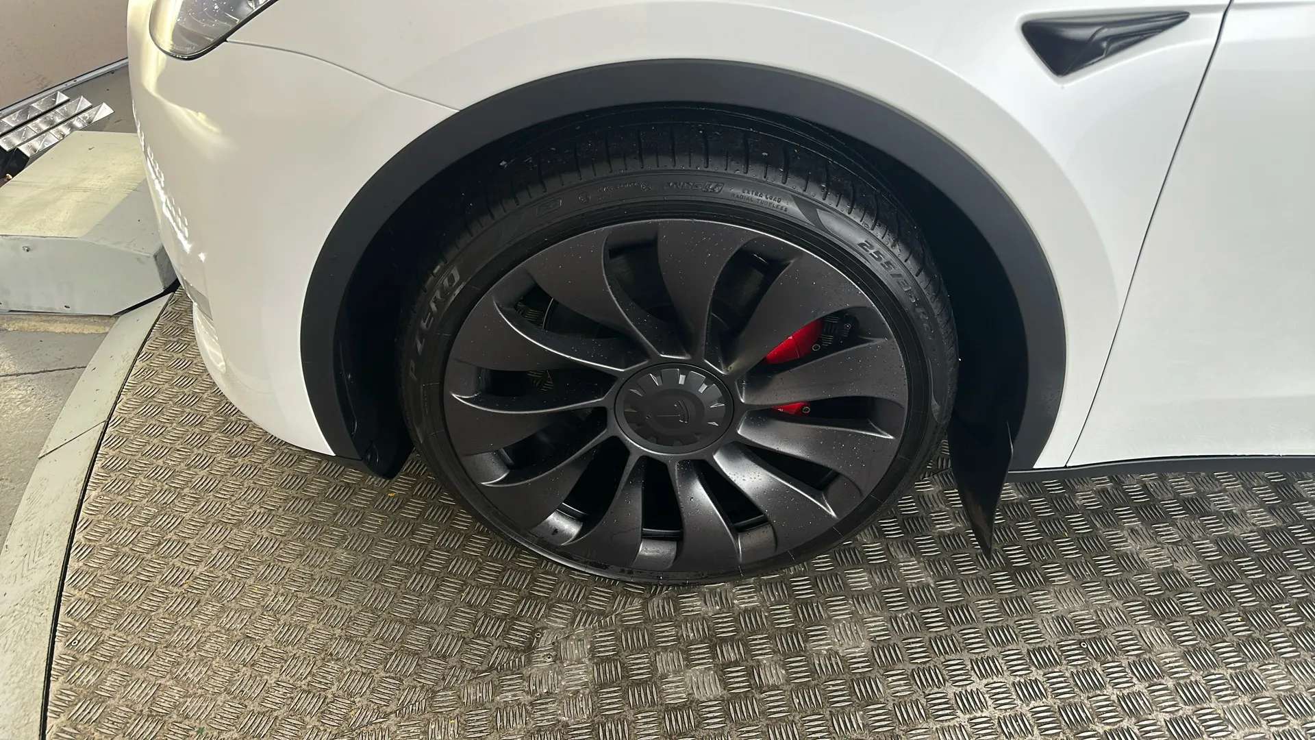 2023 TESLA MODEL Y 2023 TESLA MODEL Y