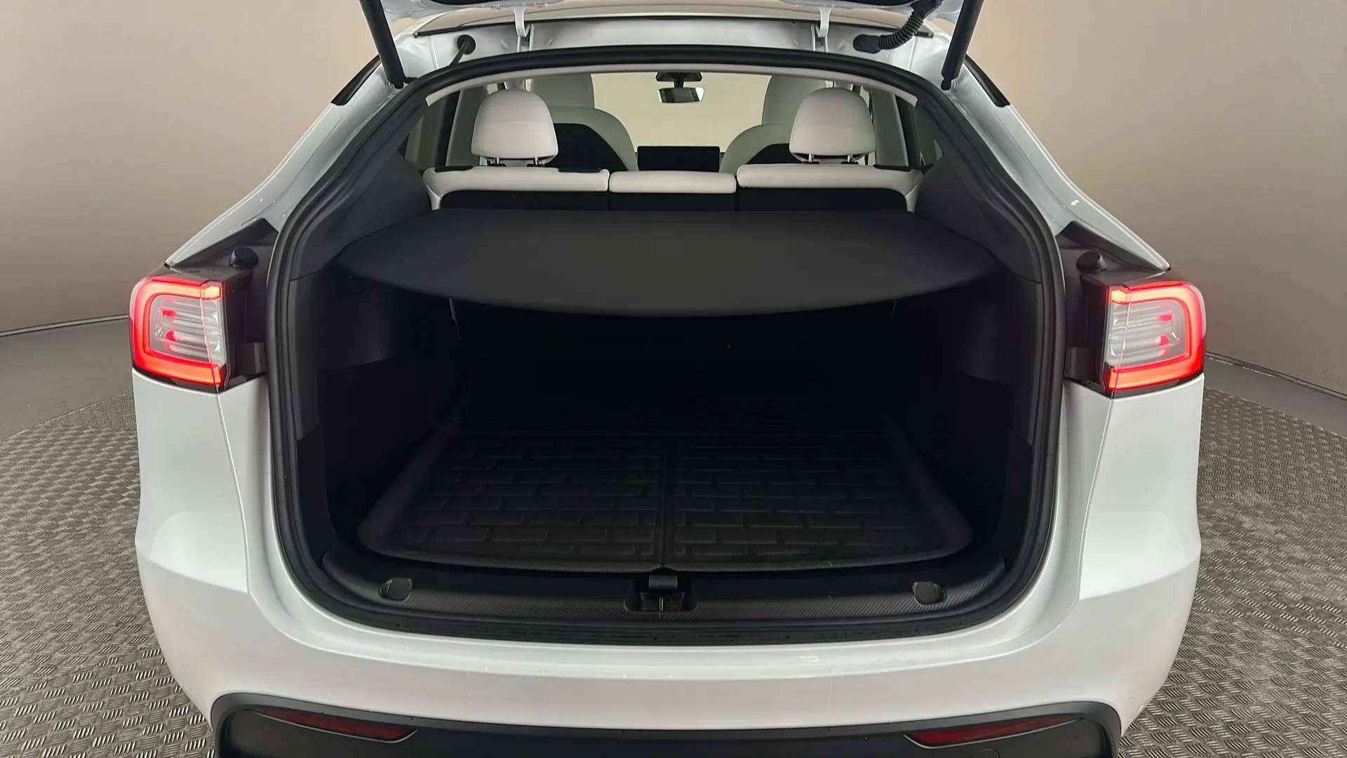 2023 TESLA MODEL Y 2023 TESLA MODEL Y