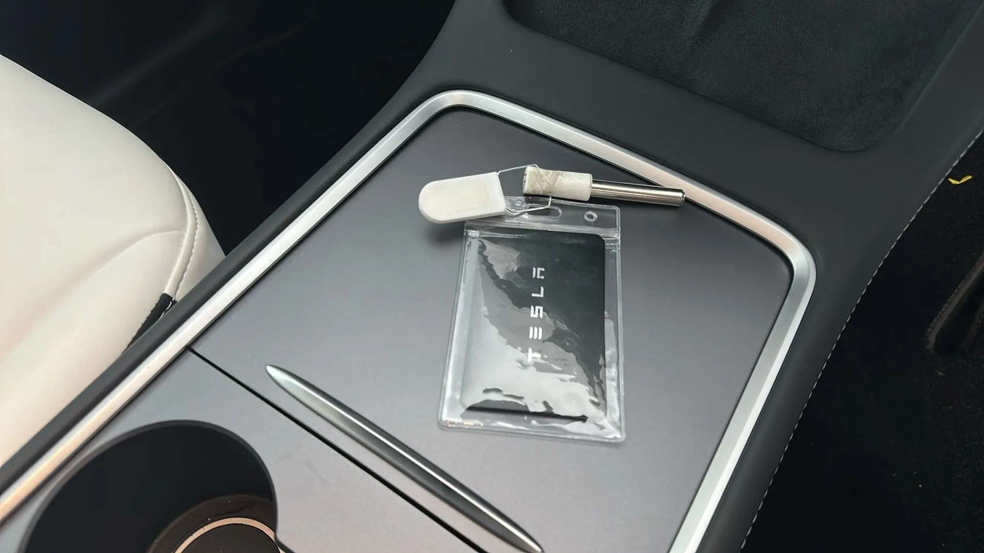 2023 TESLA MODEL Y 2023 TESLA MODEL Y