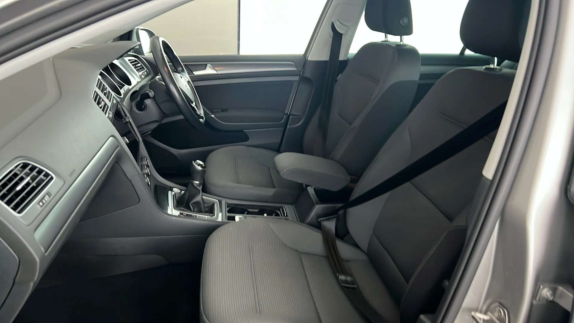 2020 VOLKSWAGEN GOLF 2020 VOLKSWAGEN GOLF