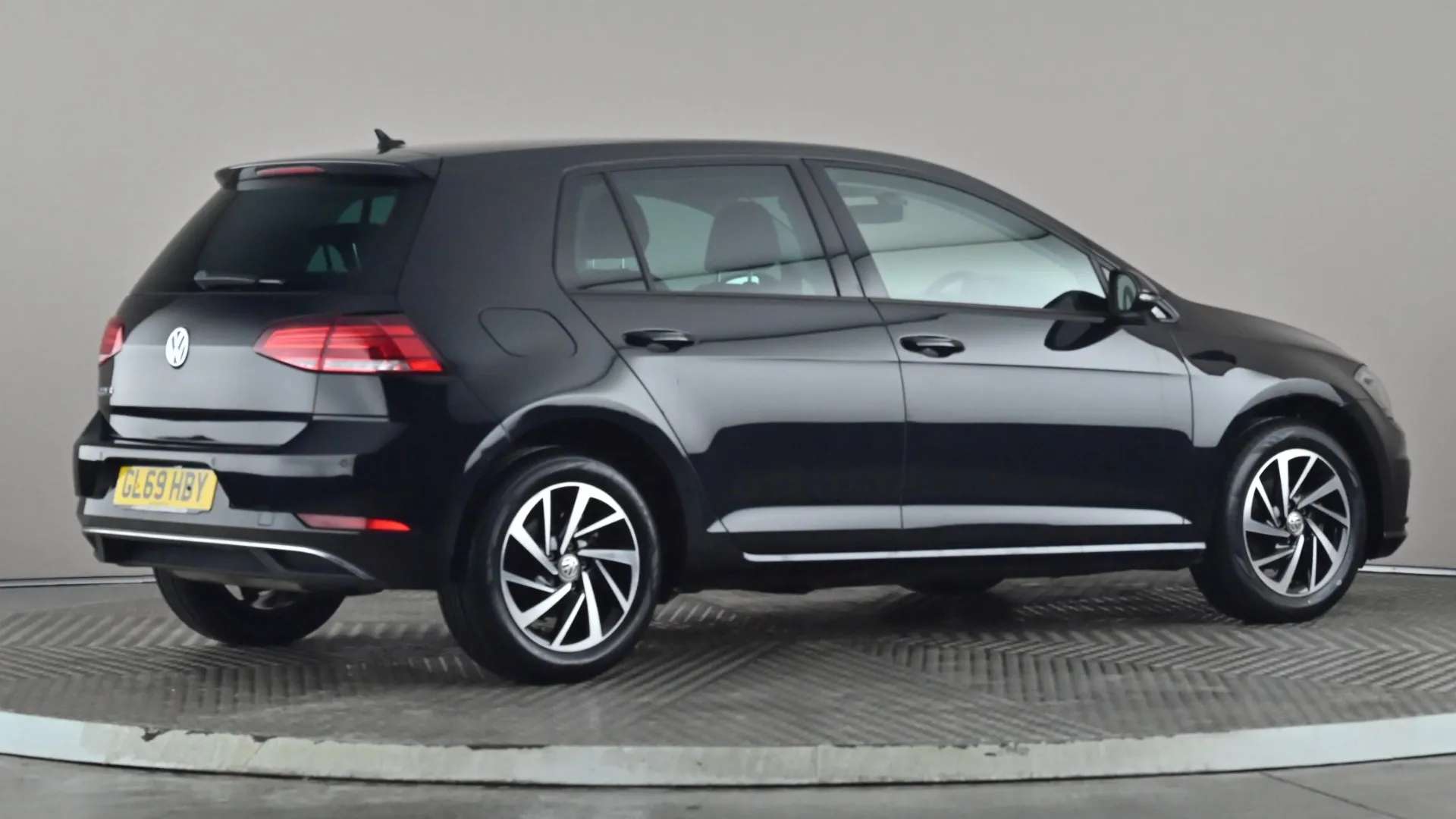 2019 VOLKSWAGEN GOLF 2019 VOLKSWAGEN GOLF