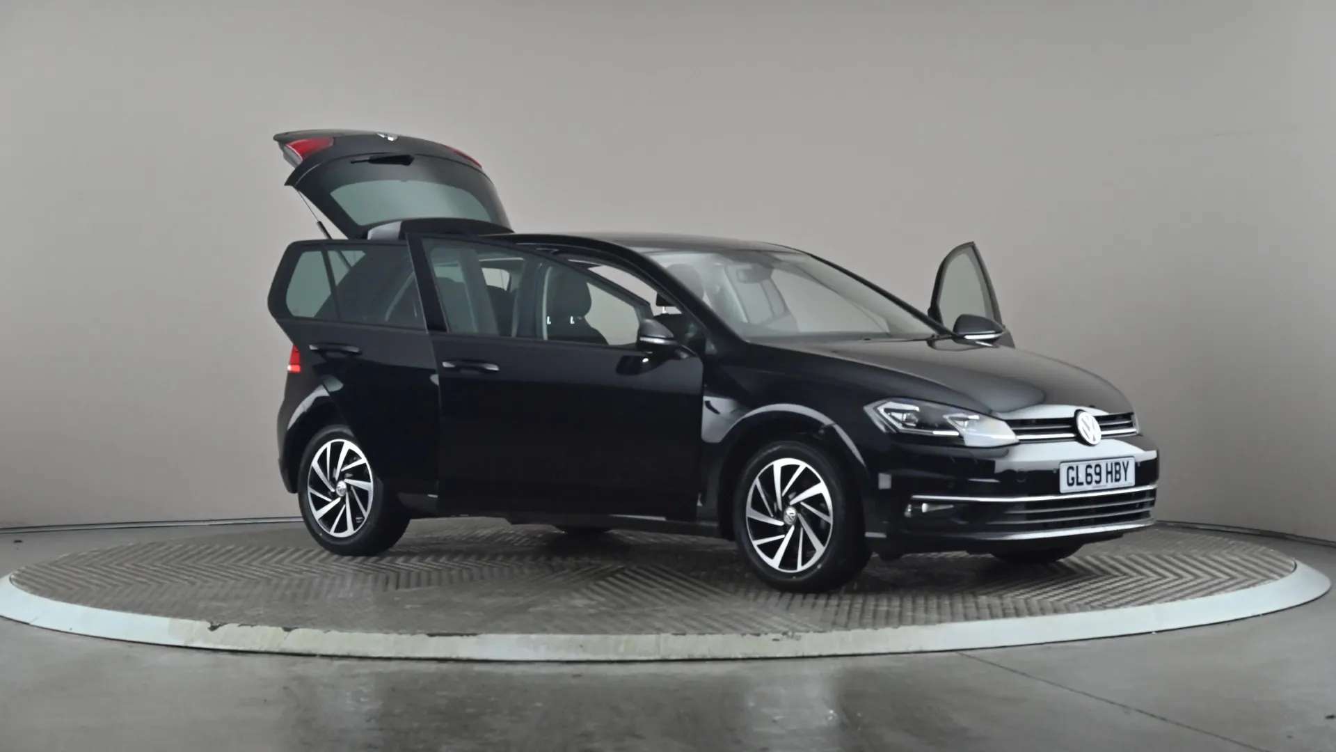 2019 VOLKSWAGEN GOLF 2019 VOLKSWAGEN GOLF