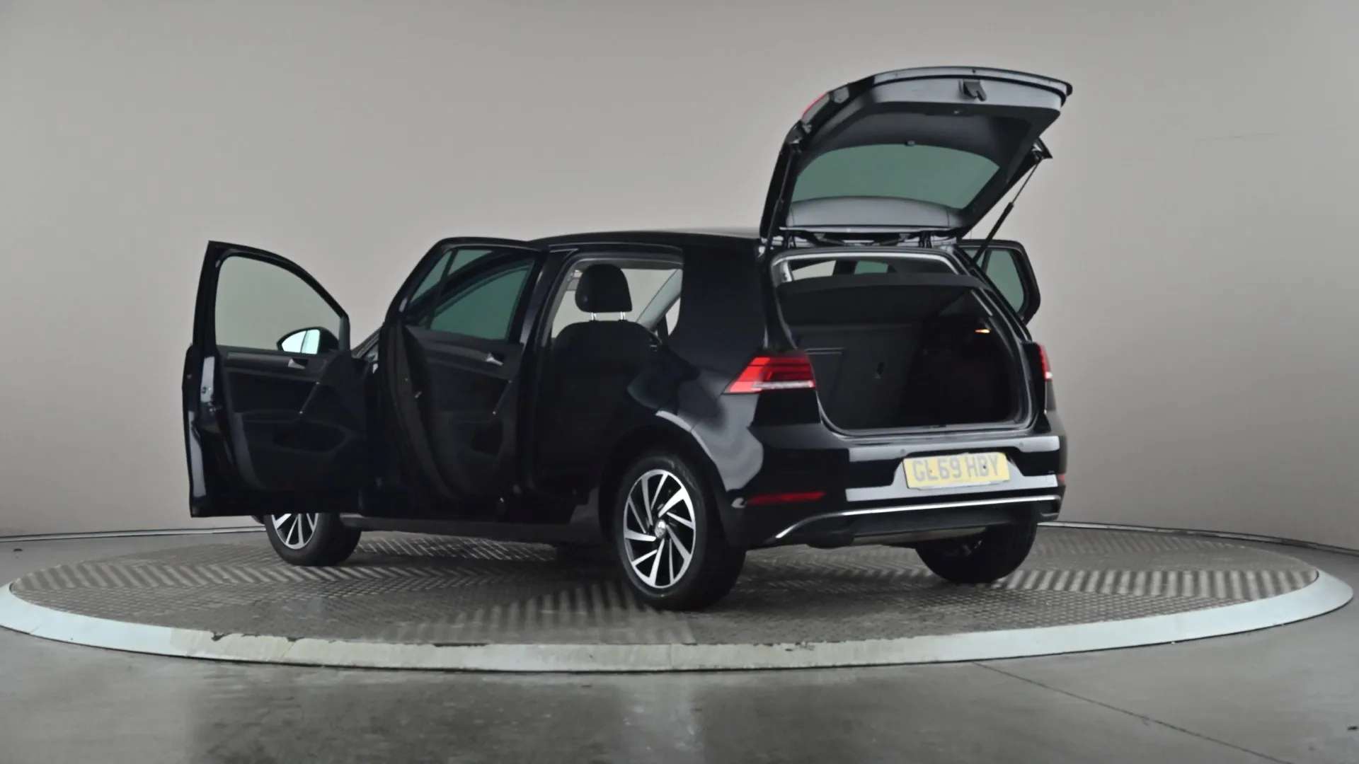 2019 VOLKSWAGEN GOLF 2019 VOLKSWAGEN GOLF