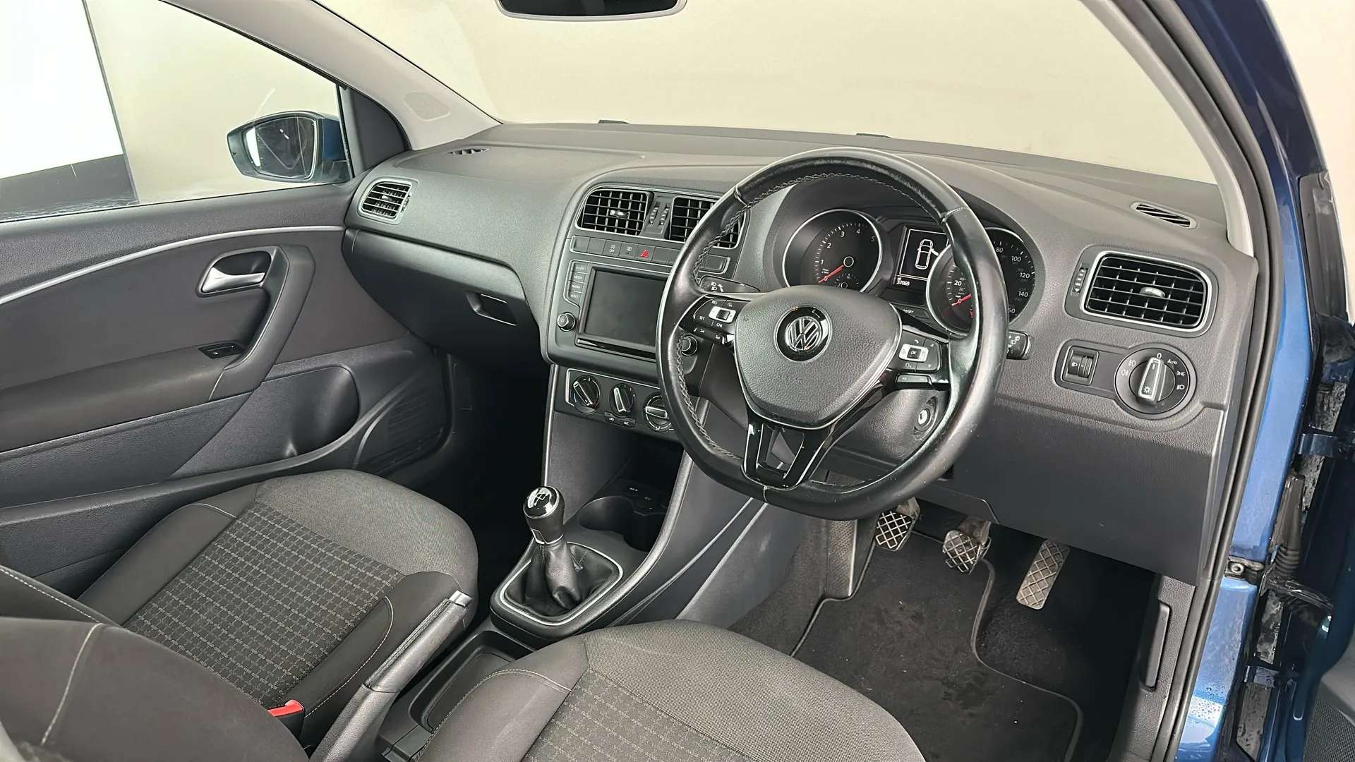 2017 VOLKSWAGEN POLO 2017 VOLKSWAGEN POLO
