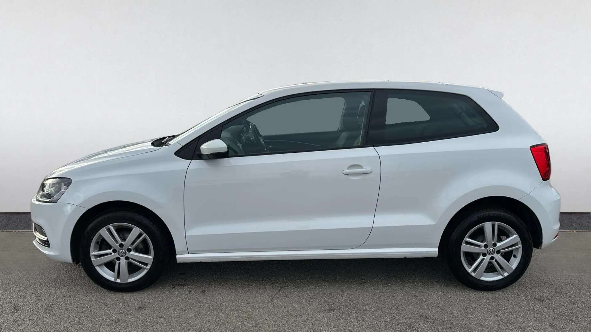 A 2017 VOLKSWAGEN POLO 1.0 Match Edition A 2017 VOLKSWAGEN POLO 1.0 Match Edition