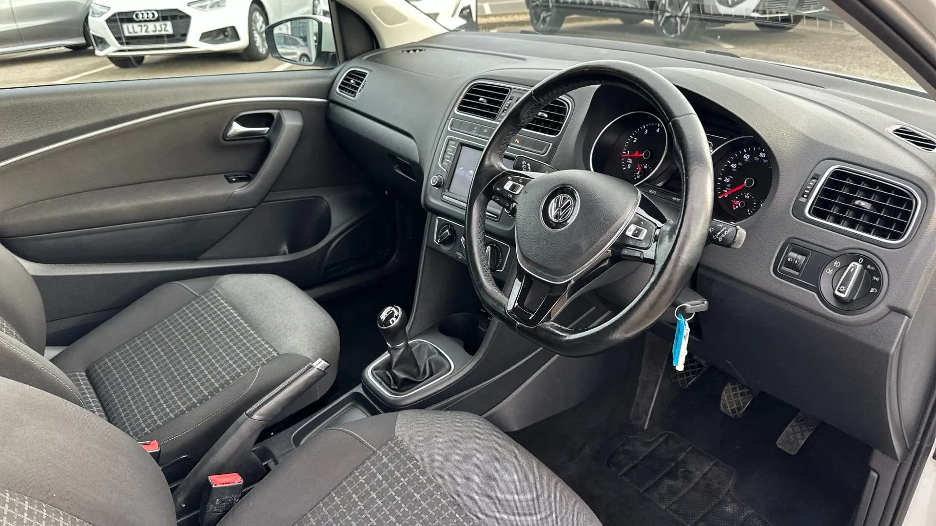 2017 VOLKSWAGEN POLO 2017 VOLKSWAGEN POLO