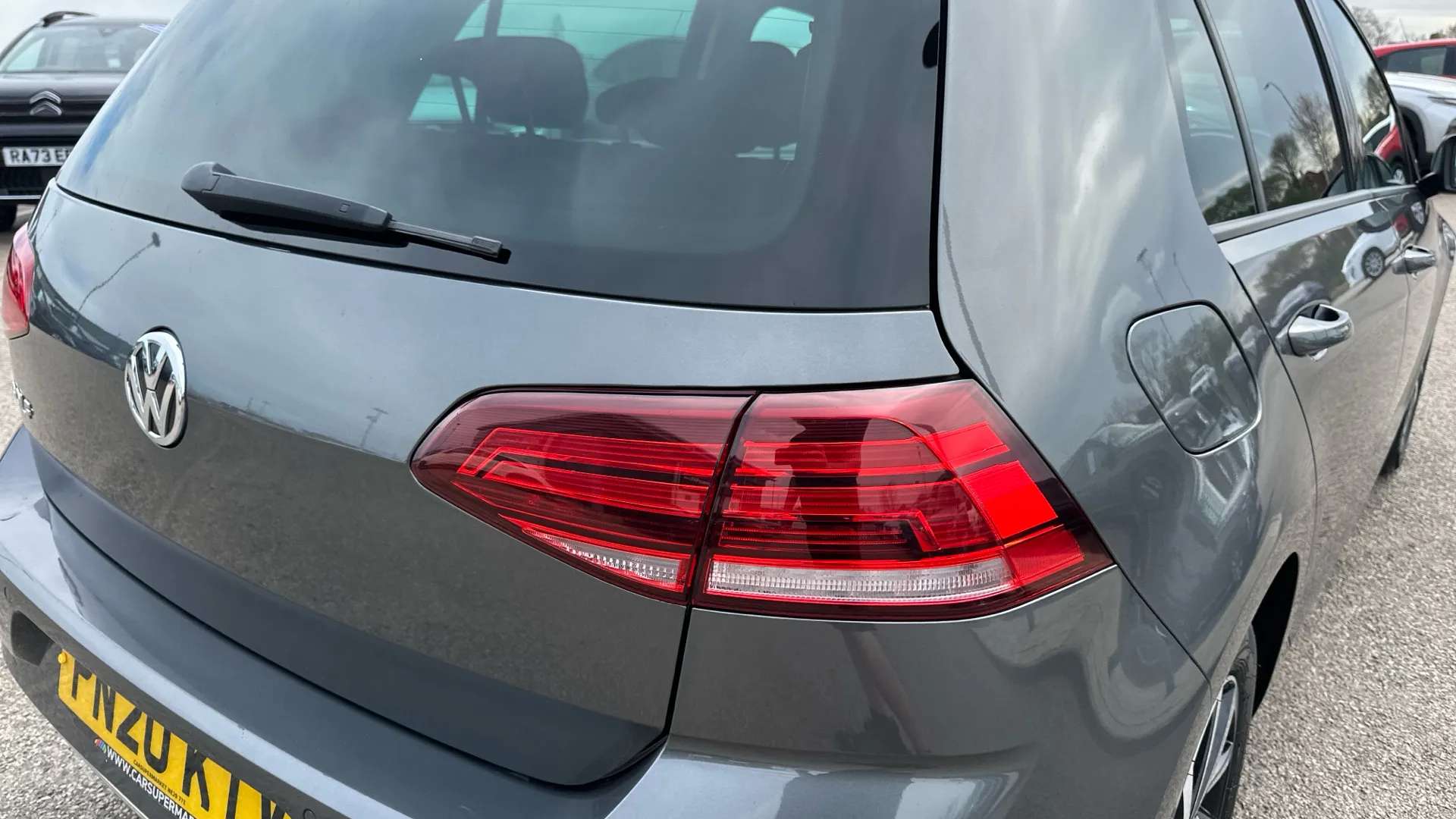 2020 VOLKSWAGEN GOLF 2020 VOLKSWAGEN GOLF