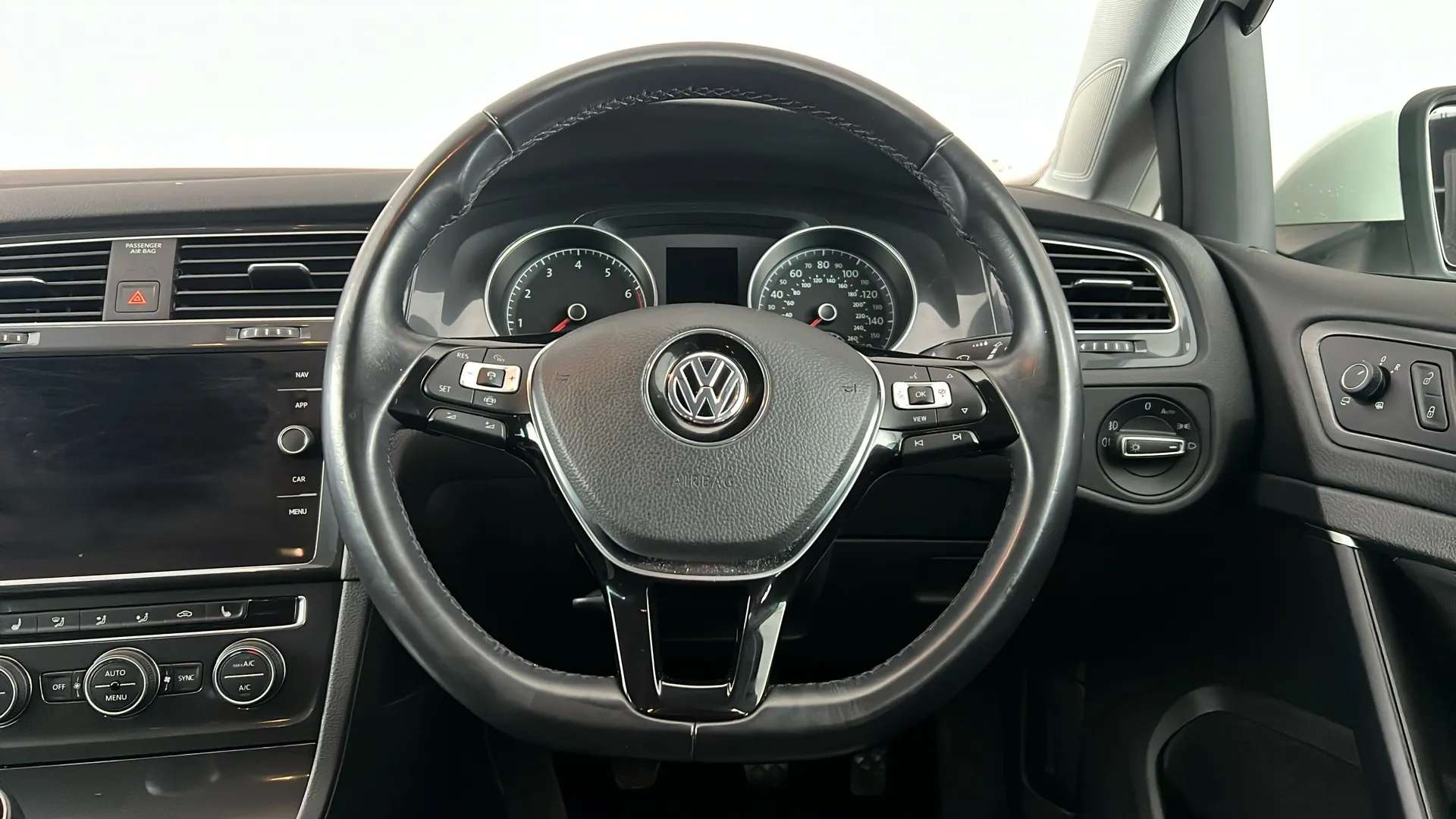 2020 VOLKSWAGEN GOLF 2020 VOLKSWAGEN GOLF