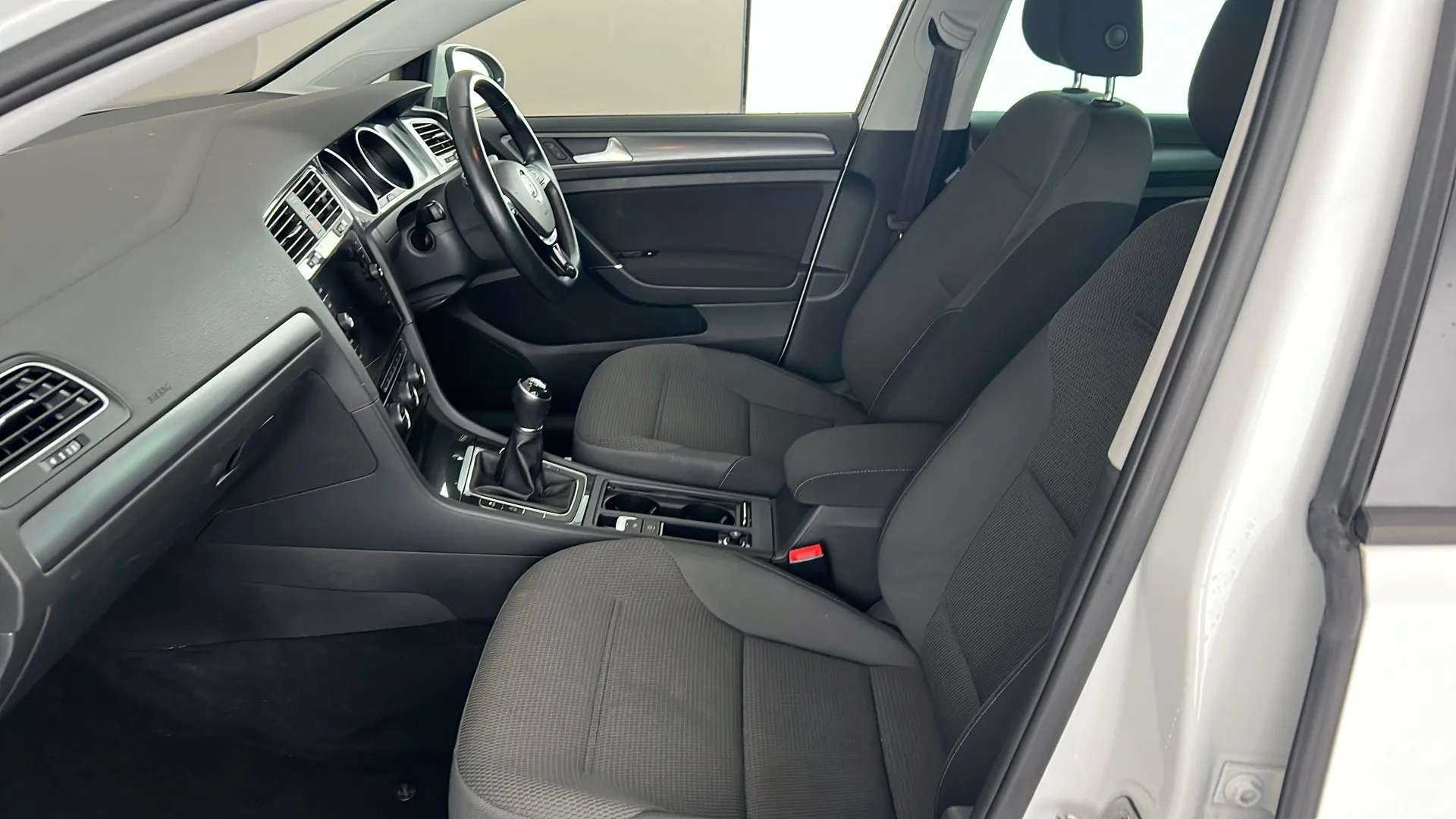 2020 VOLKSWAGEN GOLF 2020 VOLKSWAGEN GOLF