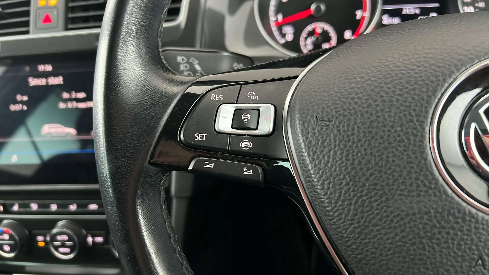 2020 VOLKSWAGEN GOLF 2020 VOLKSWAGEN GOLF