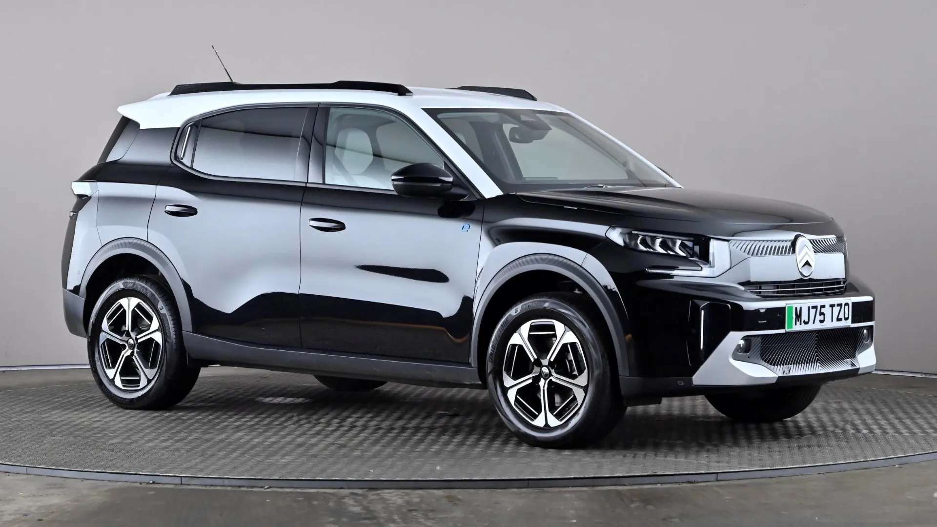 A 2025 CITROEN C3 AIRCROSS 83kW Standard Range Max 44kWh Auto A 2025 CITROEN C3 AIRCROSS 83kW Standard Range Max 44kWh Auto