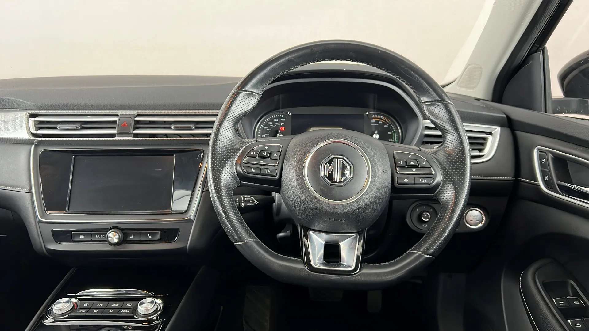 2022 MG MOTOR UK MG5 2022 MG MOTOR UK MG5