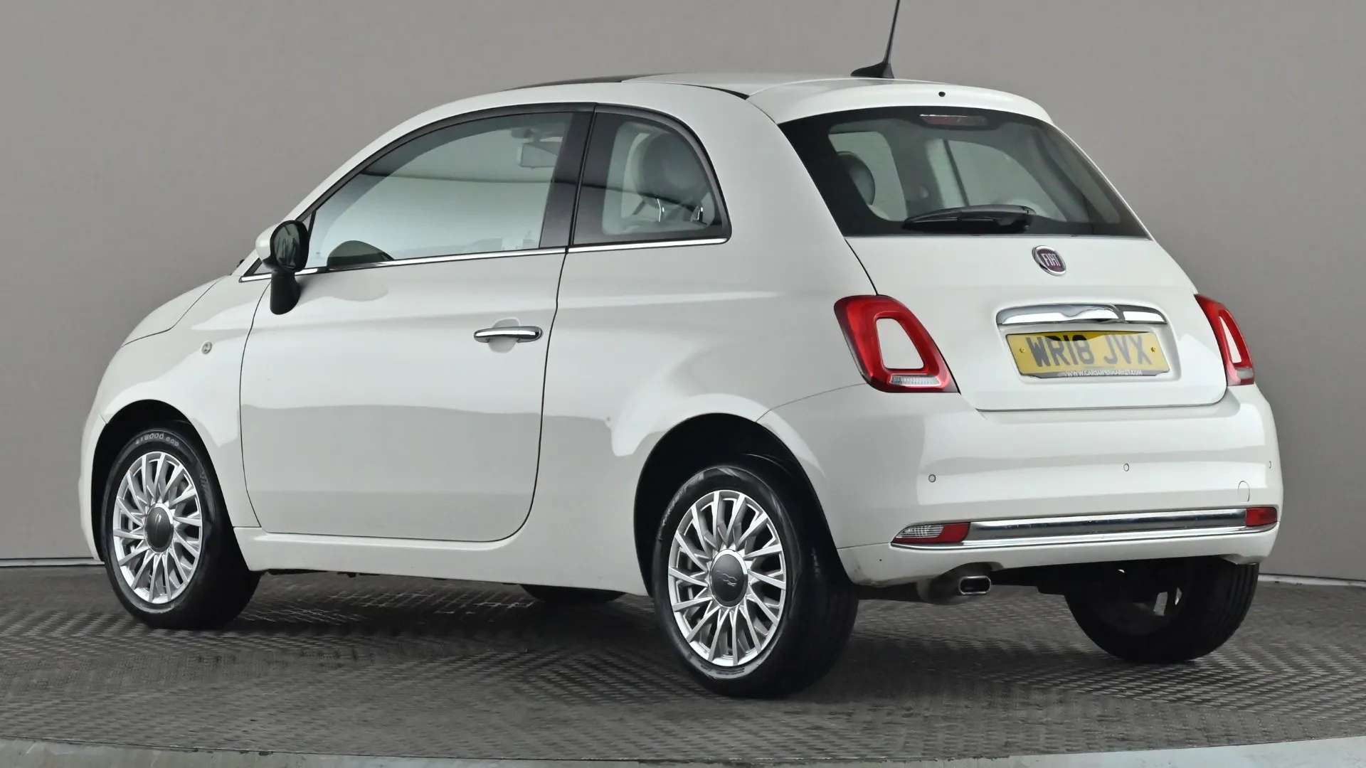 A 2018 FIAT 500 1.2 Lounge A 2018 FIAT 500 1.2 Lounge
