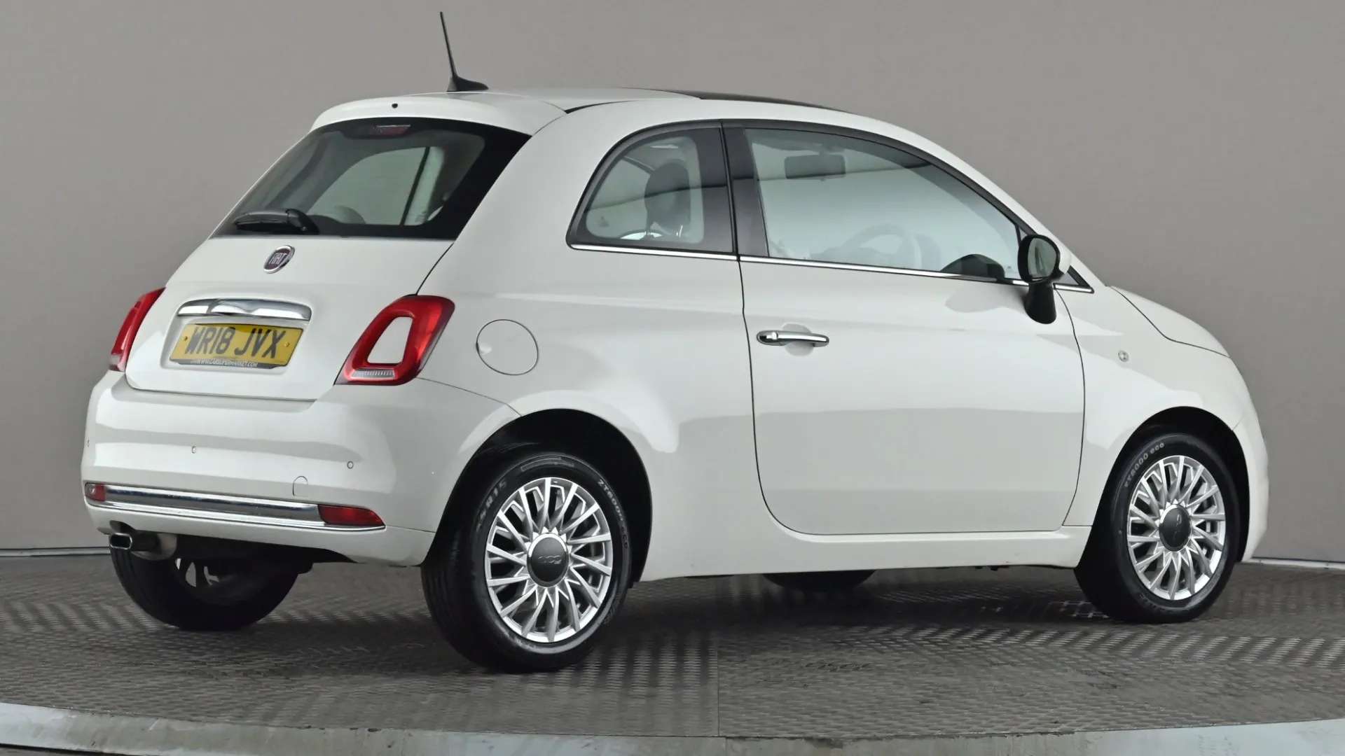 2018 FIAT 500 2018 FIAT 500