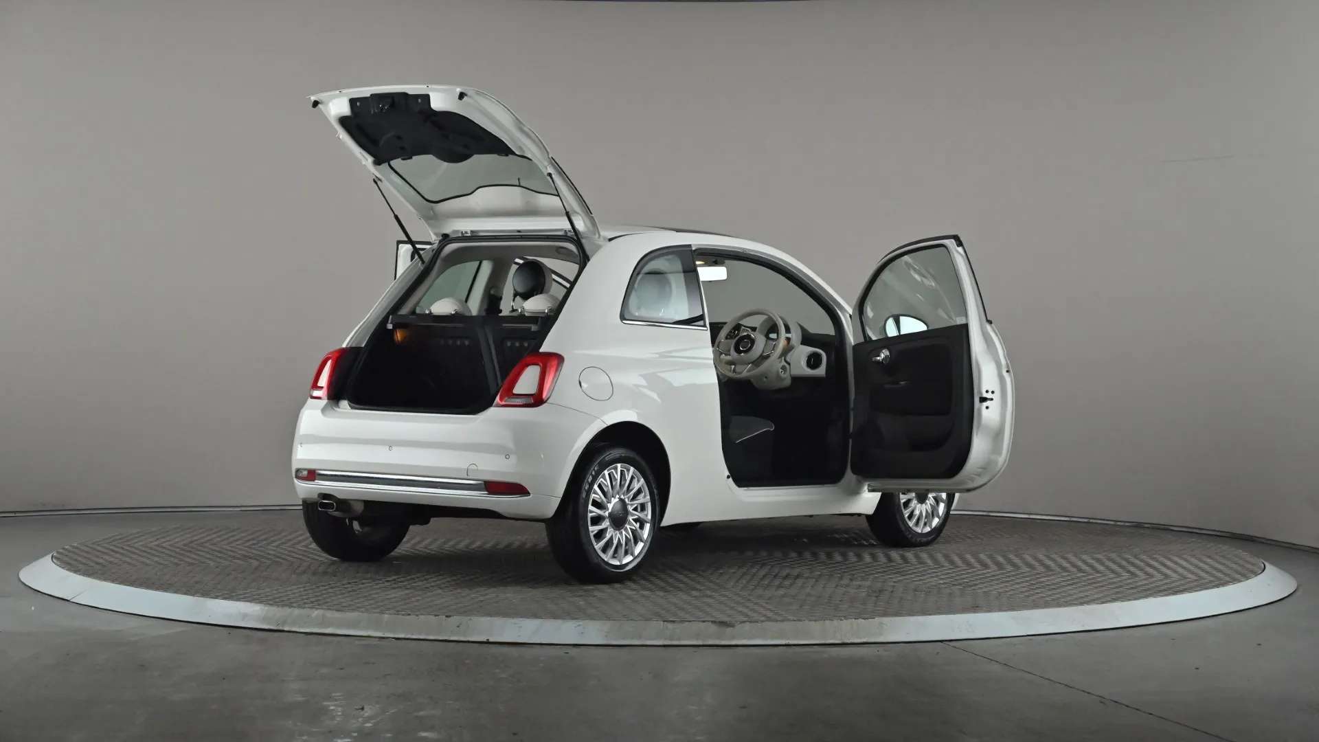 2018 FIAT 500 2018 FIAT 500