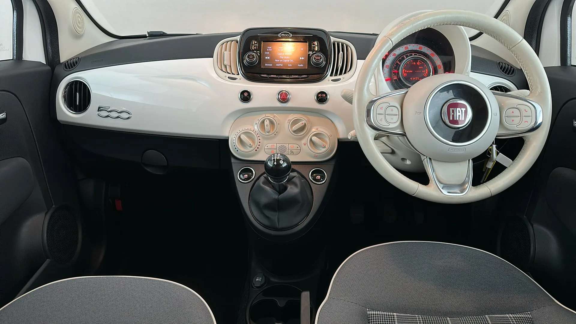 2018 FIAT 500 2018 FIAT 500