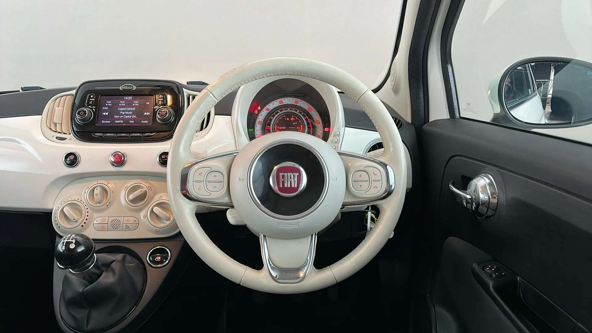 2018 FIAT 500 2018 FIAT 500