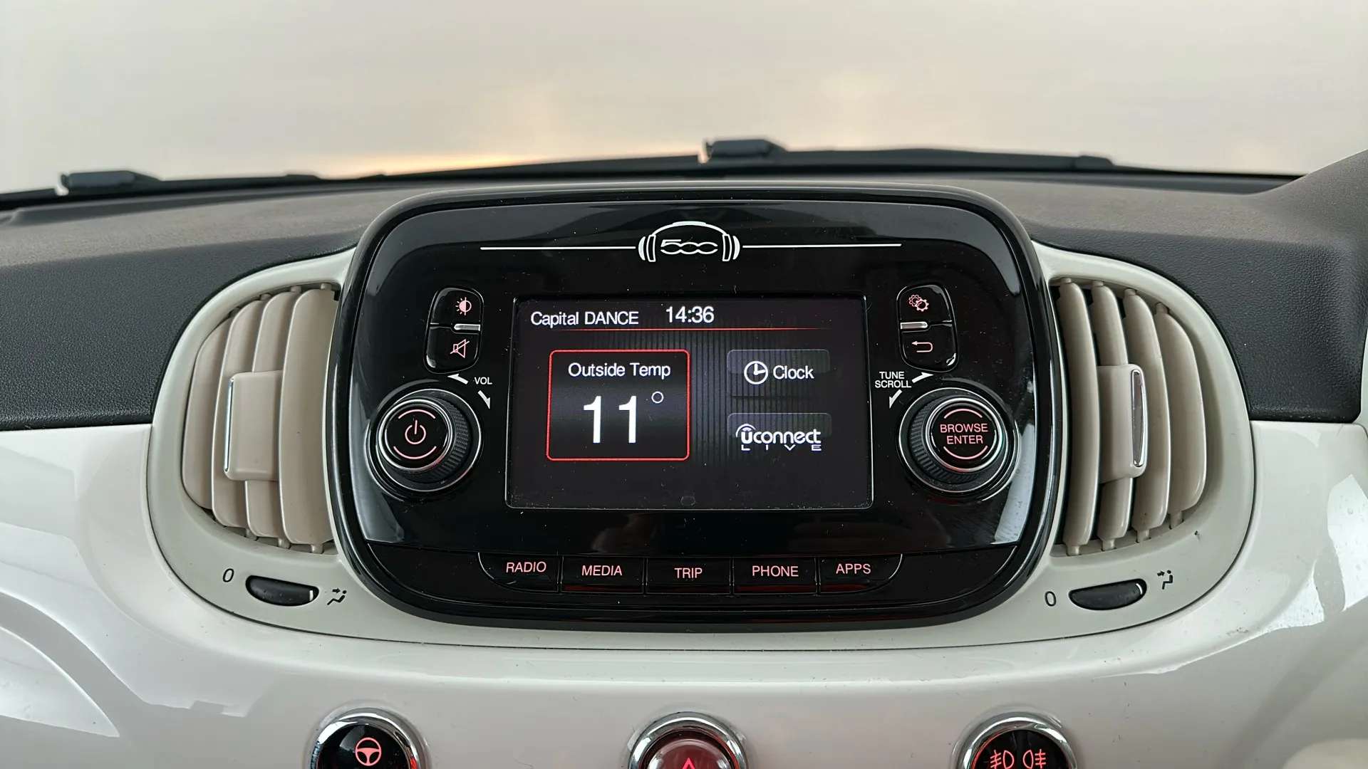 2018 FIAT 500 2018 FIAT 500