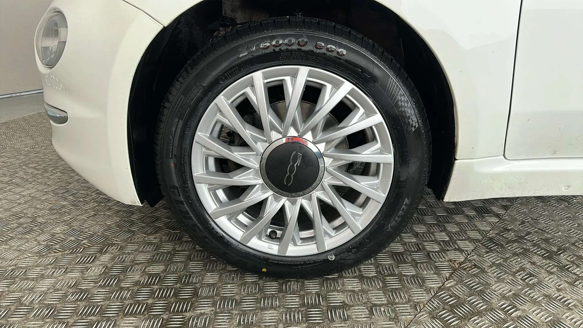 2018 FIAT 500 2018 FIAT 500