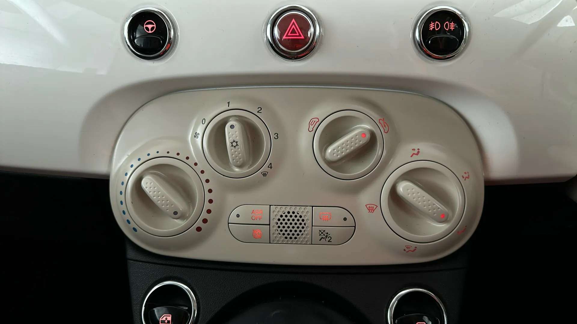 2018 FIAT 500 2018 FIAT 500