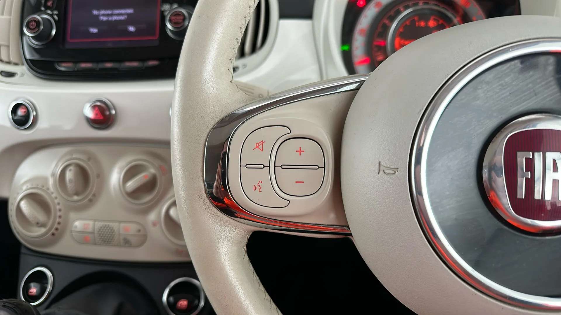 2018 FIAT 500 2018 FIAT 500