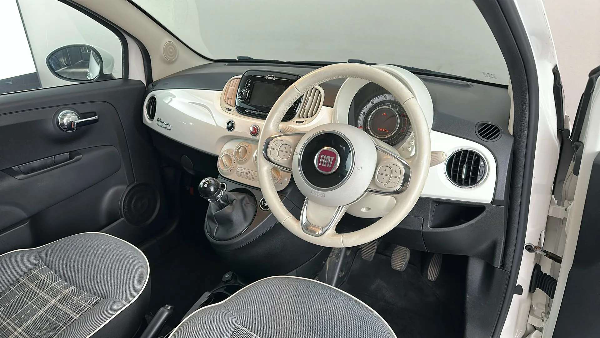 2018 FIAT 500 2018 FIAT 500