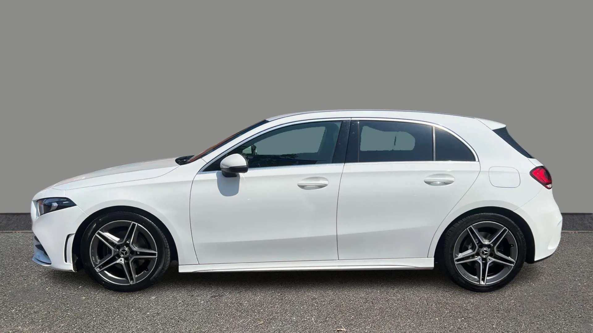 A 2020 MERCEDES-BENZ A CLASS A200 AMG Line Auto A 2020 MERCEDES-BENZ A CLASS A200 AMG Line Auto