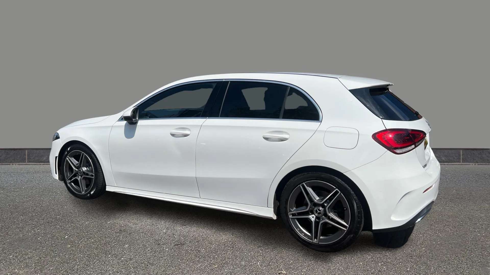 A 2020 MERCEDES-BENZ A CLASS A200 AMG Line Auto A 2020 MERCEDES-BENZ A CLASS A200 AMG Line Auto