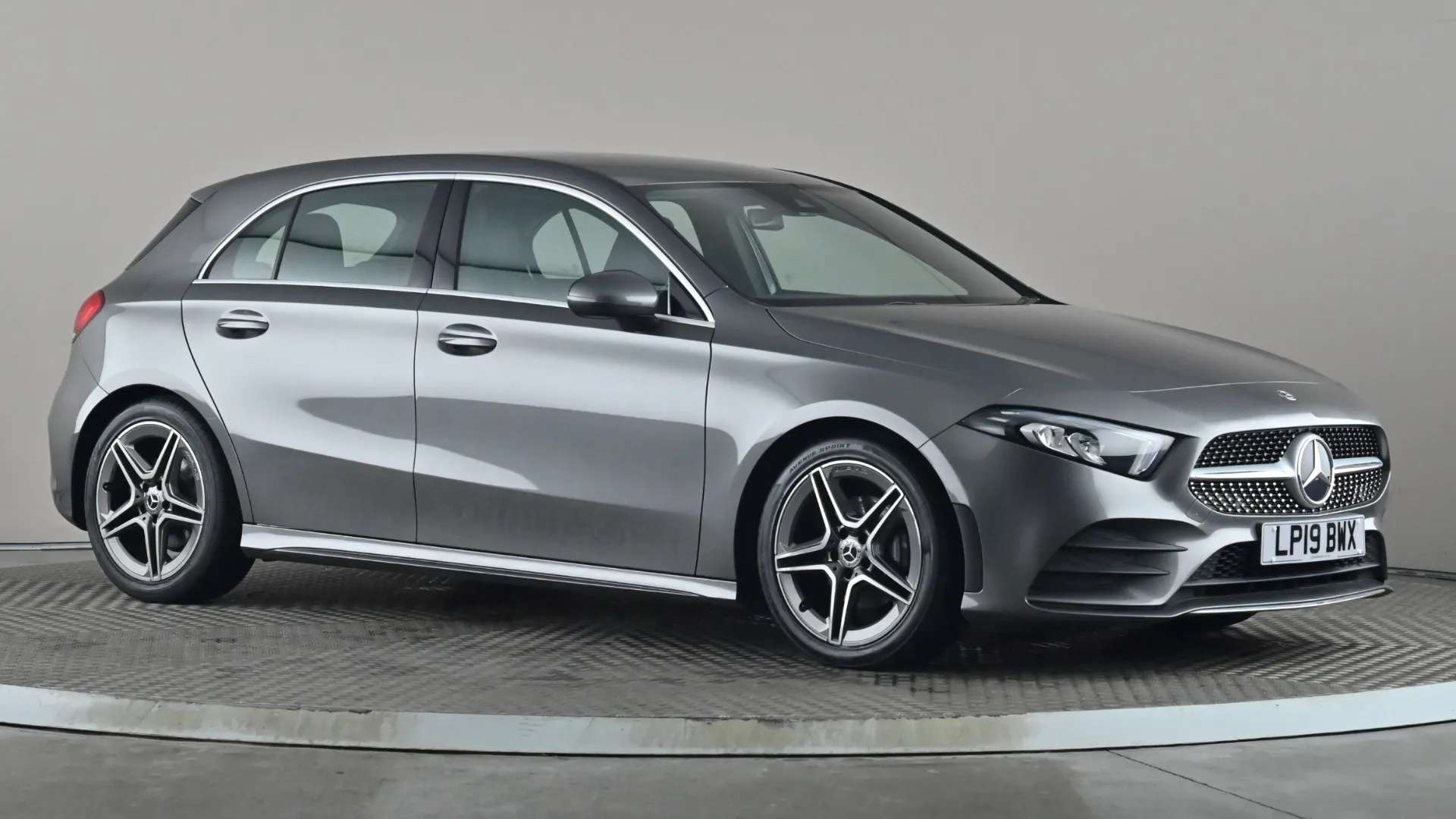 A 2019 MERCEDES-BENZ A CLASS A200 AMG Line Auto A 2019 MERCEDES-BENZ A CLASS A200 AMG Line Auto