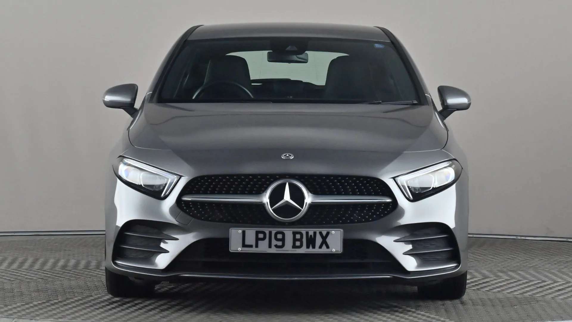 A 2019 MERCEDES-BENZ A CLASS A200 AMG Line Auto A 2019 MERCEDES-BENZ A CLASS A200 AMG Line Auto