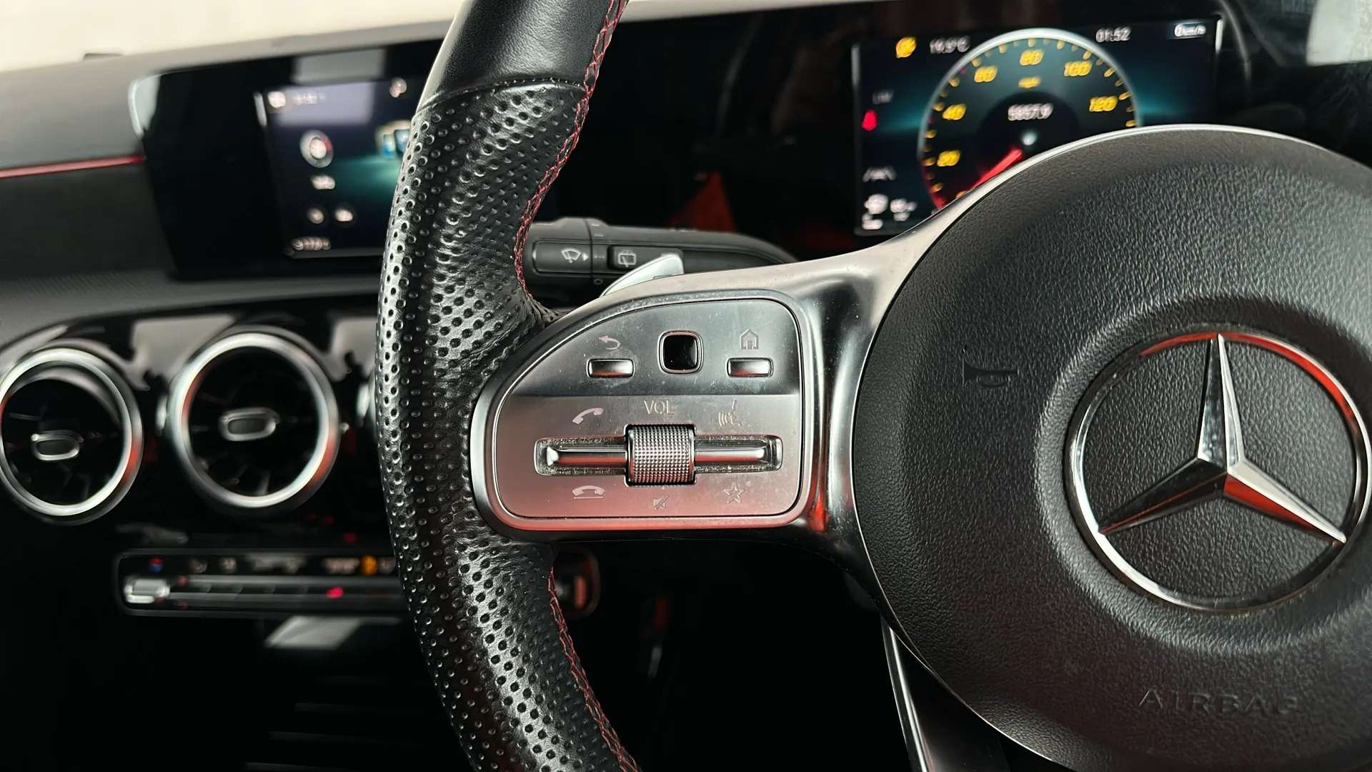 2019 MERCEDES-BENZ A CLASS 2019 MERCEDES-BENZ A CLASS