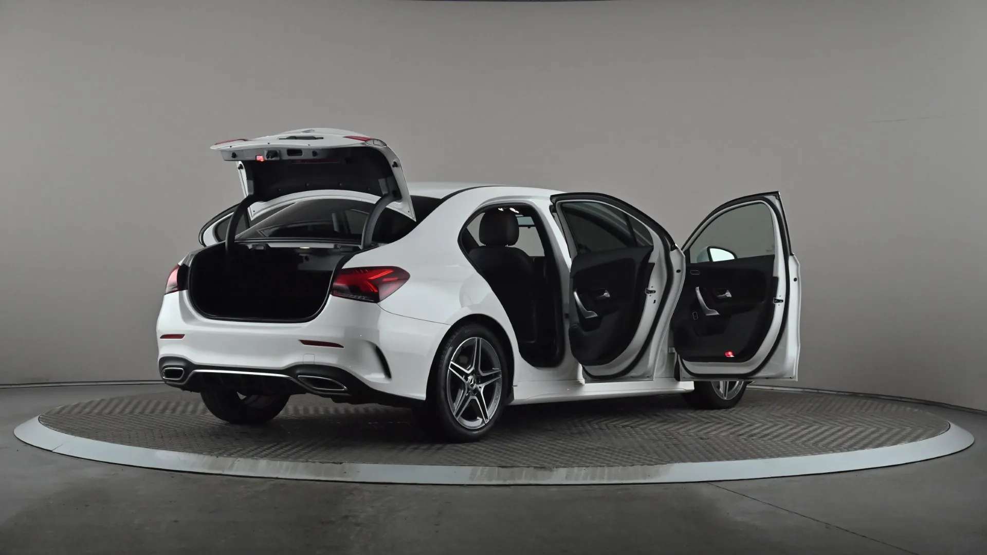 2021 MERCEDES-BENZ A CLASS 2021 MERCEDES-BENZ A CLASS