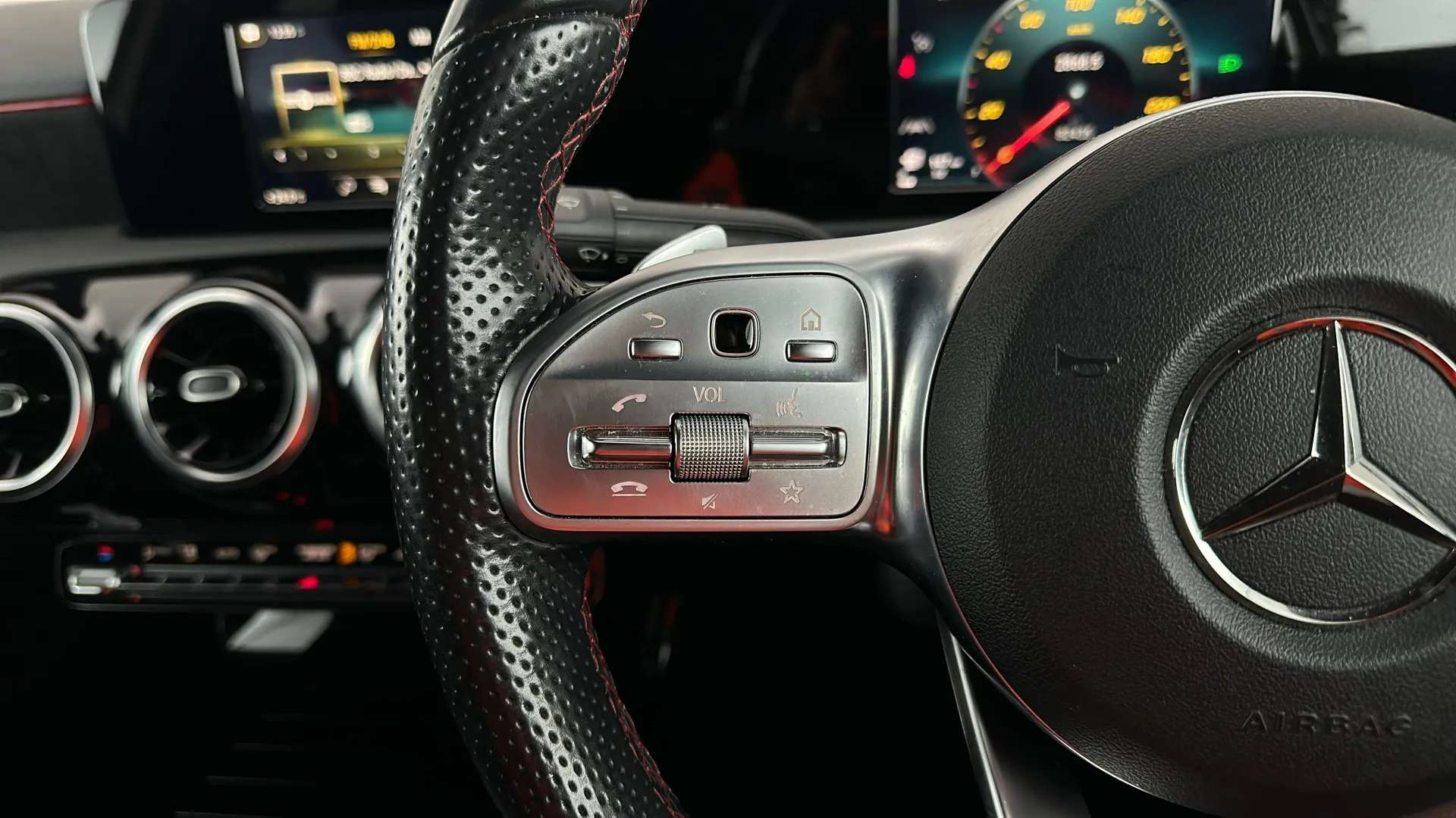 2021 MERCEDES-BENZ A CLASS 2021 MERCEDES-BENZ A CLASS