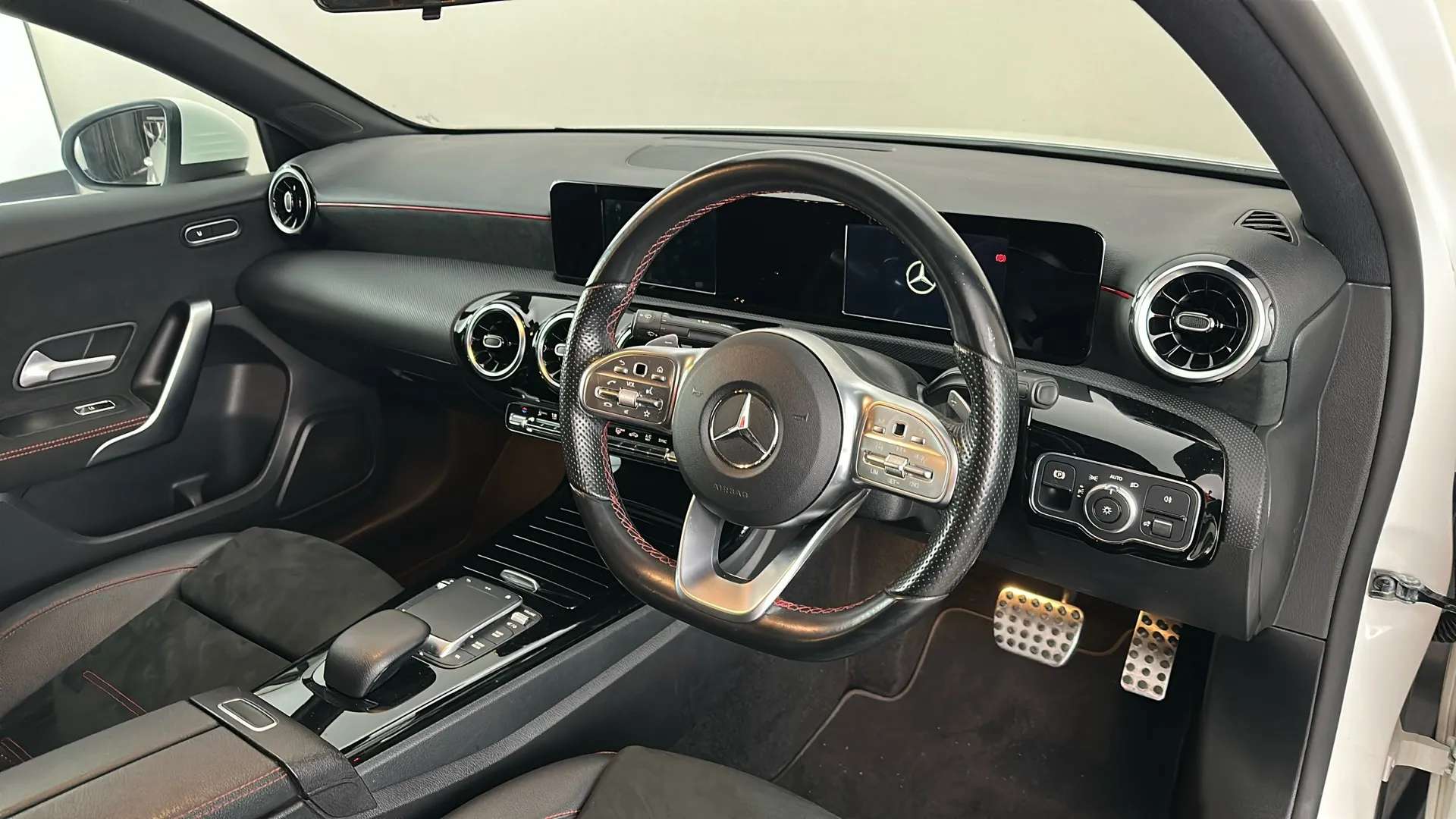 2021 MERCEDES-BENZ A CLASS 2021 MERCEDES-BENZ A CLASS