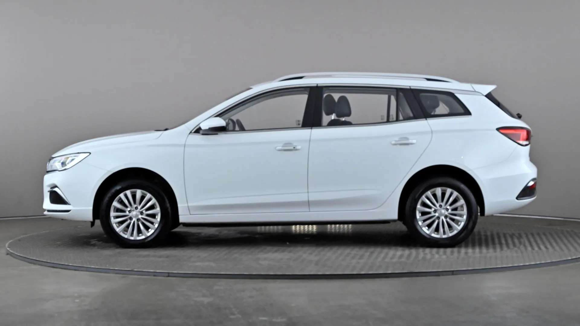 A 2022 MG MOTOR UK MG5 115kW Exclusive EV 61kWh Auto A 2022 MG MOTOR UK MG5 115kW Exclusive EV 61kWh Auto