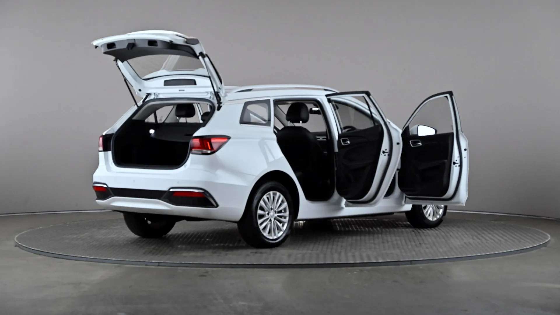 2022 MG MOTOR UK MG5 2022 MG MOTOR UK MG5