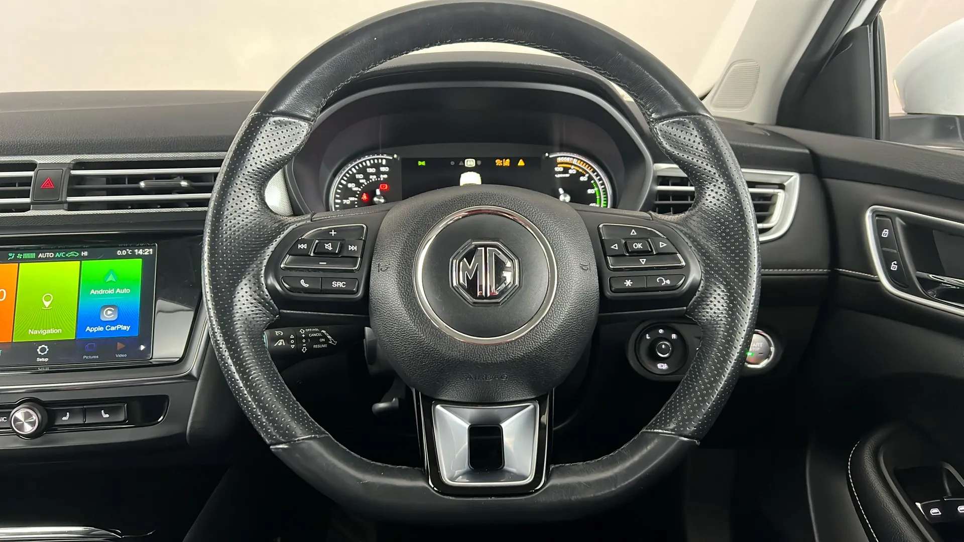 2022 MG MOTOR UK MG5 2022 MG MOTOR UK MG5