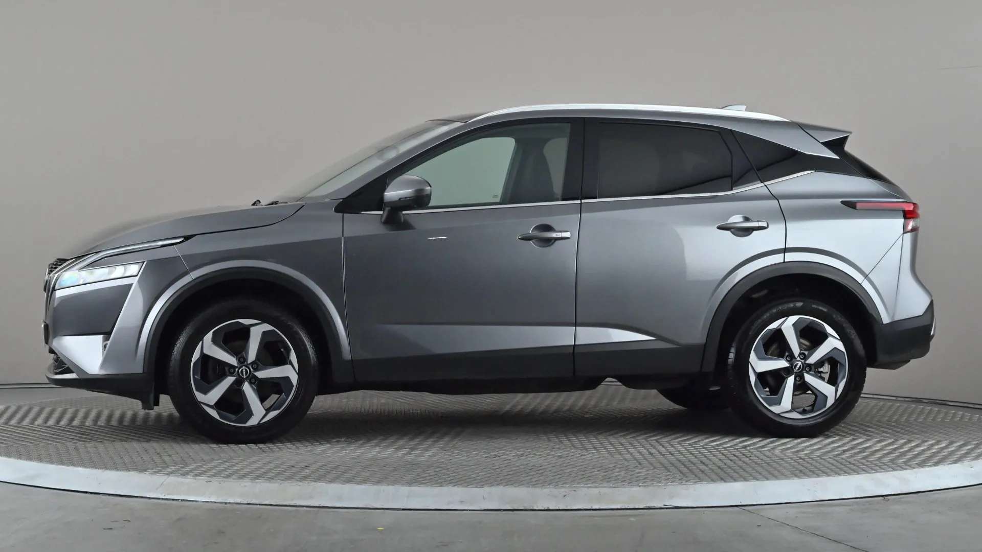 A 2024 NISSAN QASHQAI 1.3 DiG-T MH N-Connecta A 2024 NISSAN QASHQAI 1.3 DiG-T MH N-Connecta