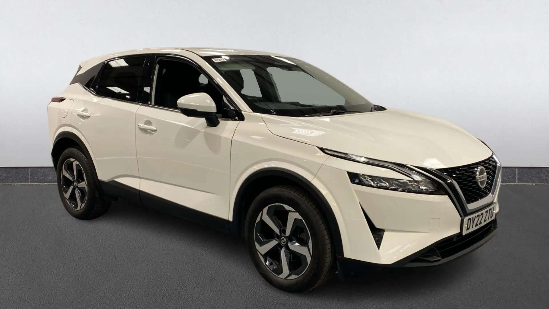 A 2022 NISSAN QASHQAI 1.3 DiG-T MH N-Connecta A 2022 NISSAN QASHQAI 1.3 DiG-T MH N-Connecta