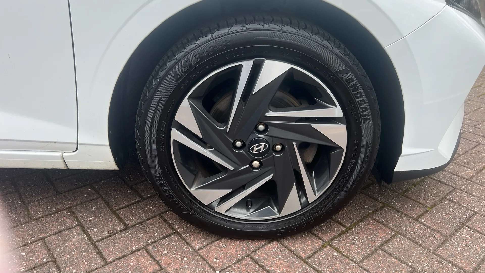 2021 HYUNDAI I20 2021 HYUNDAI I20