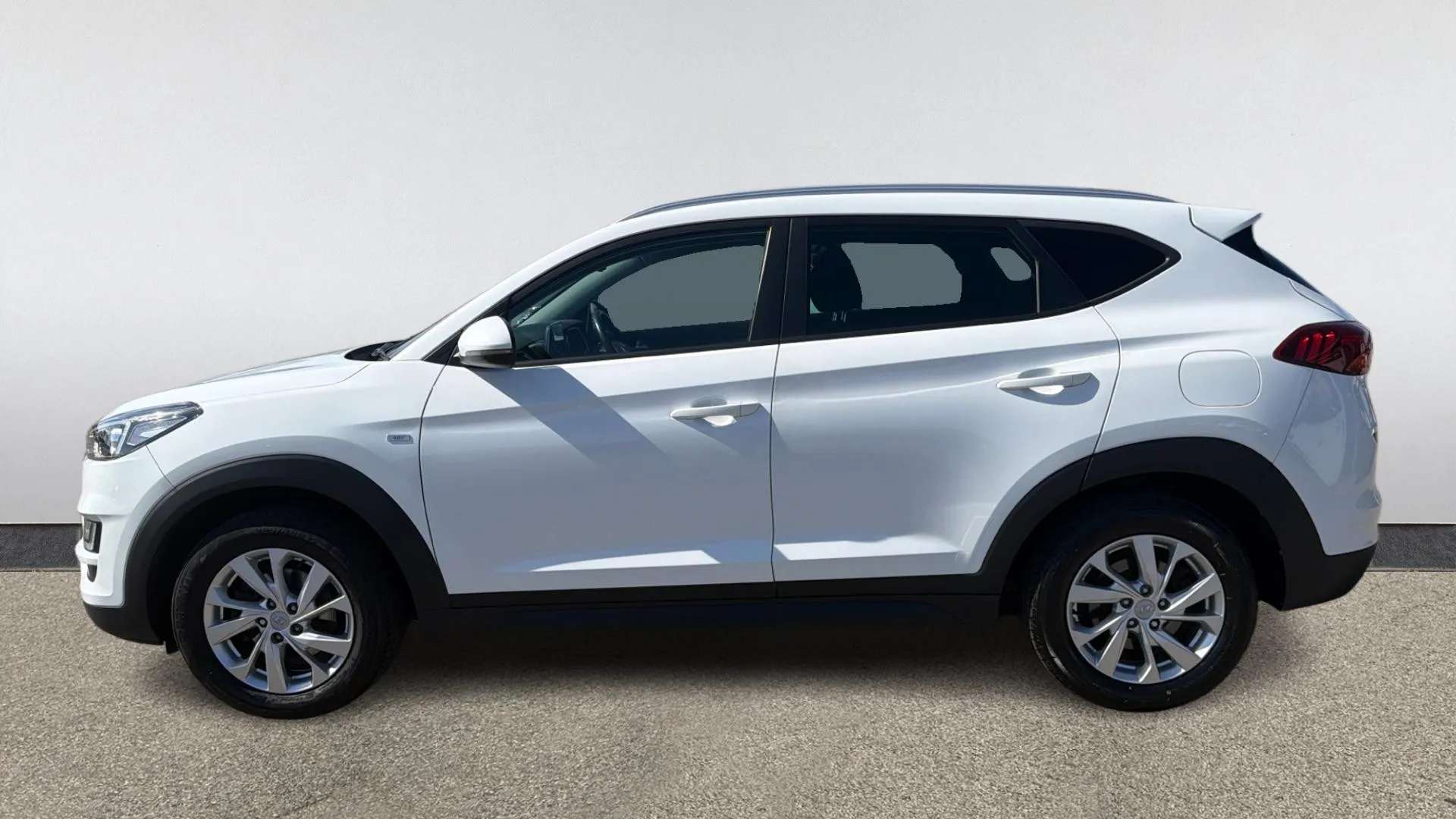 A 2019 HYUNDAI TUCSON 1.6 CRDi 48V MHD SE Nav 2WD A 2019 HYUNDAI TUCSON 1.6 CRDi 48V MHD SE Nav 2WD