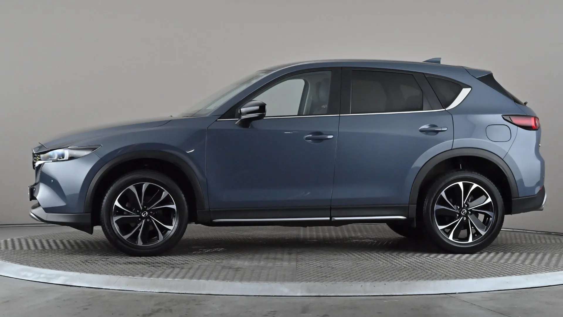 A 2025 MAZDA CX-5 2.0 e-Skyactiv G MHEV Newground A 2025 MAZDA CX-5 2.0 e-Skyactiv G MHEV Newground