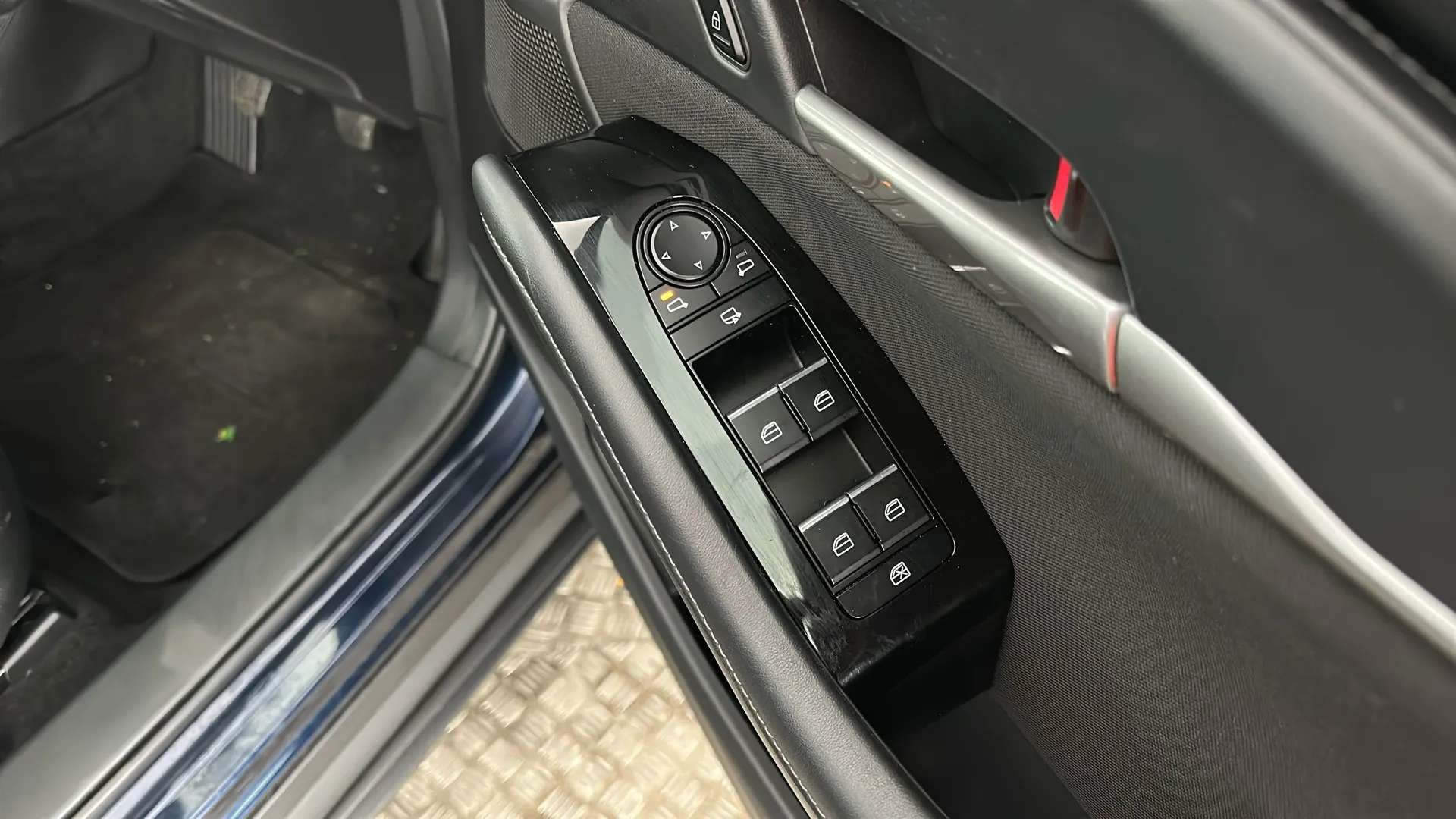 2022 MAZDA CX-30 2022 MAZDA CX-30