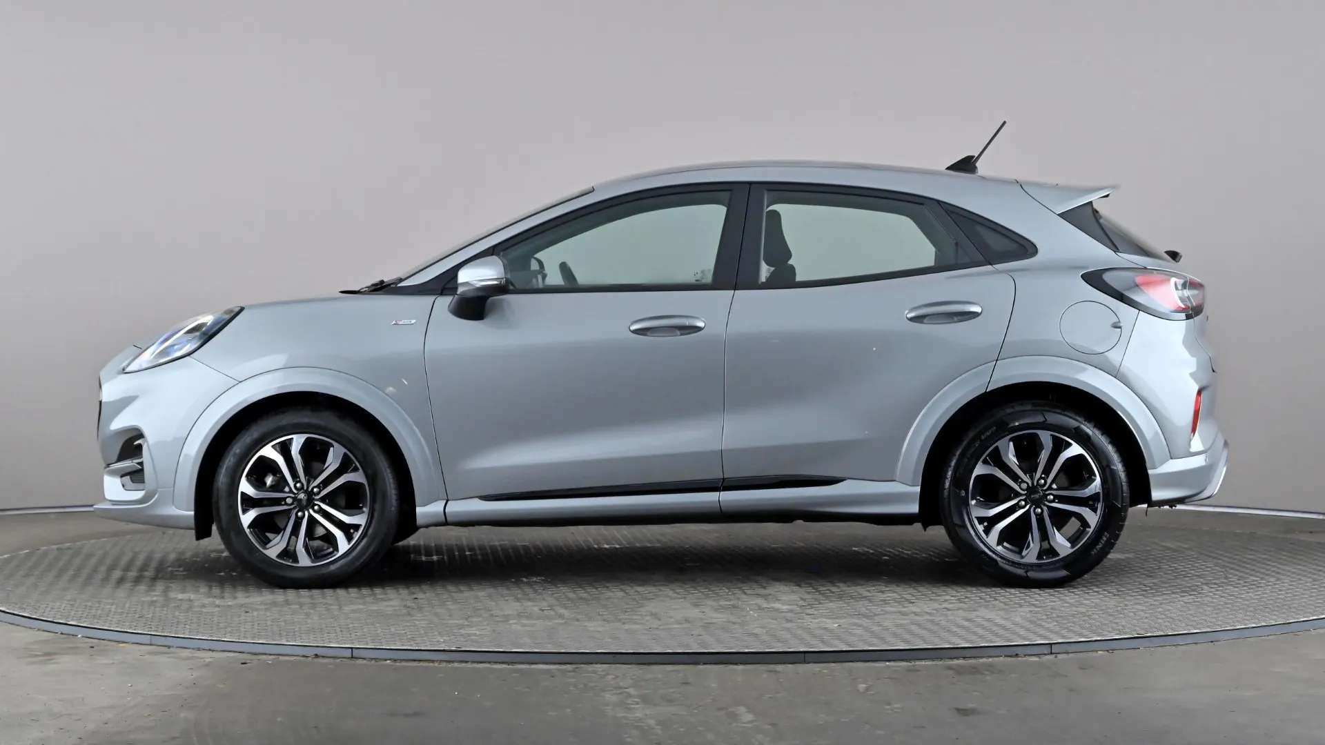 A 2023 FORD PUMA 1.0 EcoBoost Hybrid mHEV ST-Line A 2023 FORD PUMA 1.0 EcoBoost Hybrid mHEV ST-Line