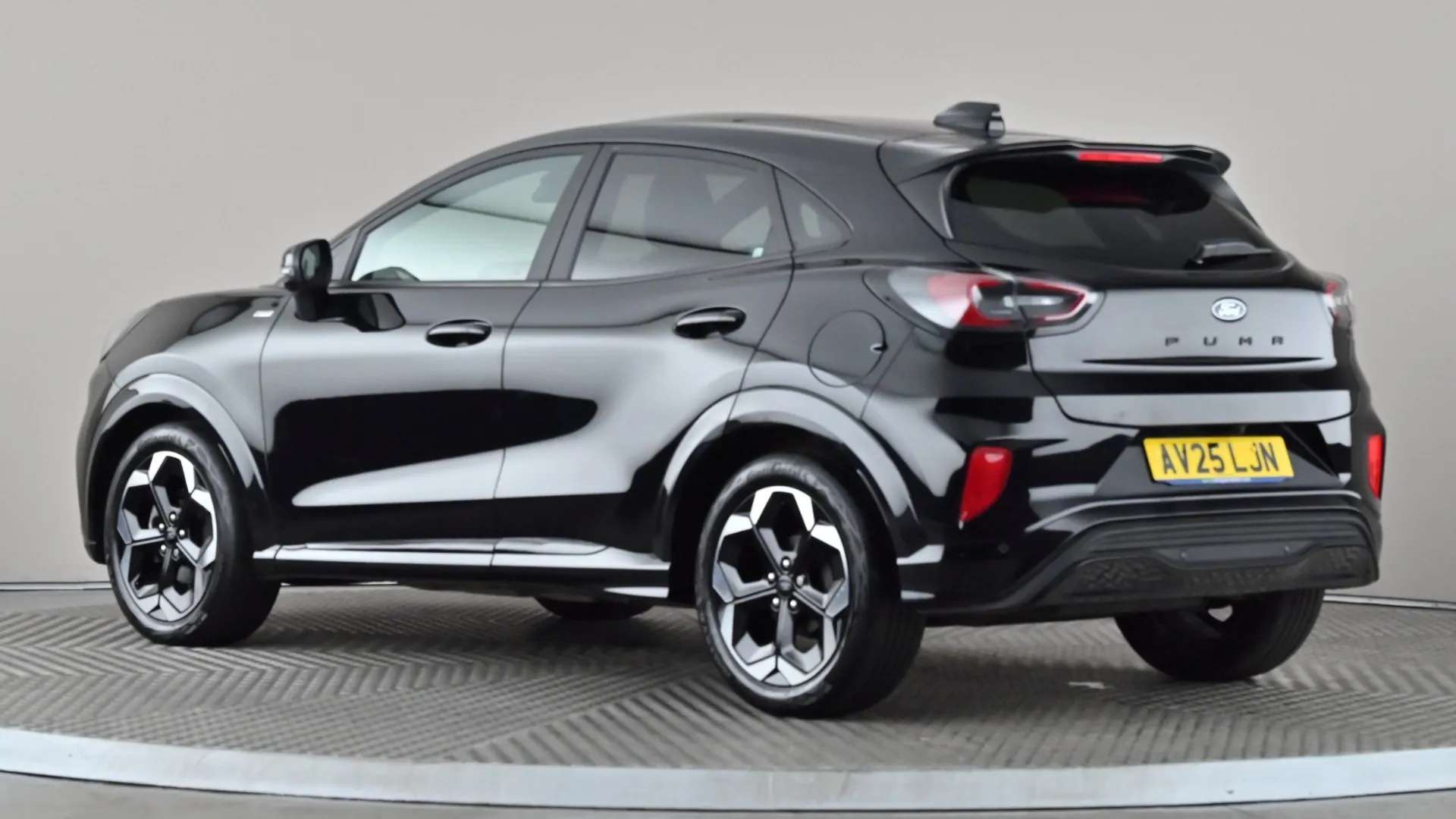 A 2025 FORD PUMA 1.0 EcoBoost Hybrid mHEV ST-Line X A 2025 FORD PUMA 1.0 EcoBoost Hybrid mHEV ST-Line X