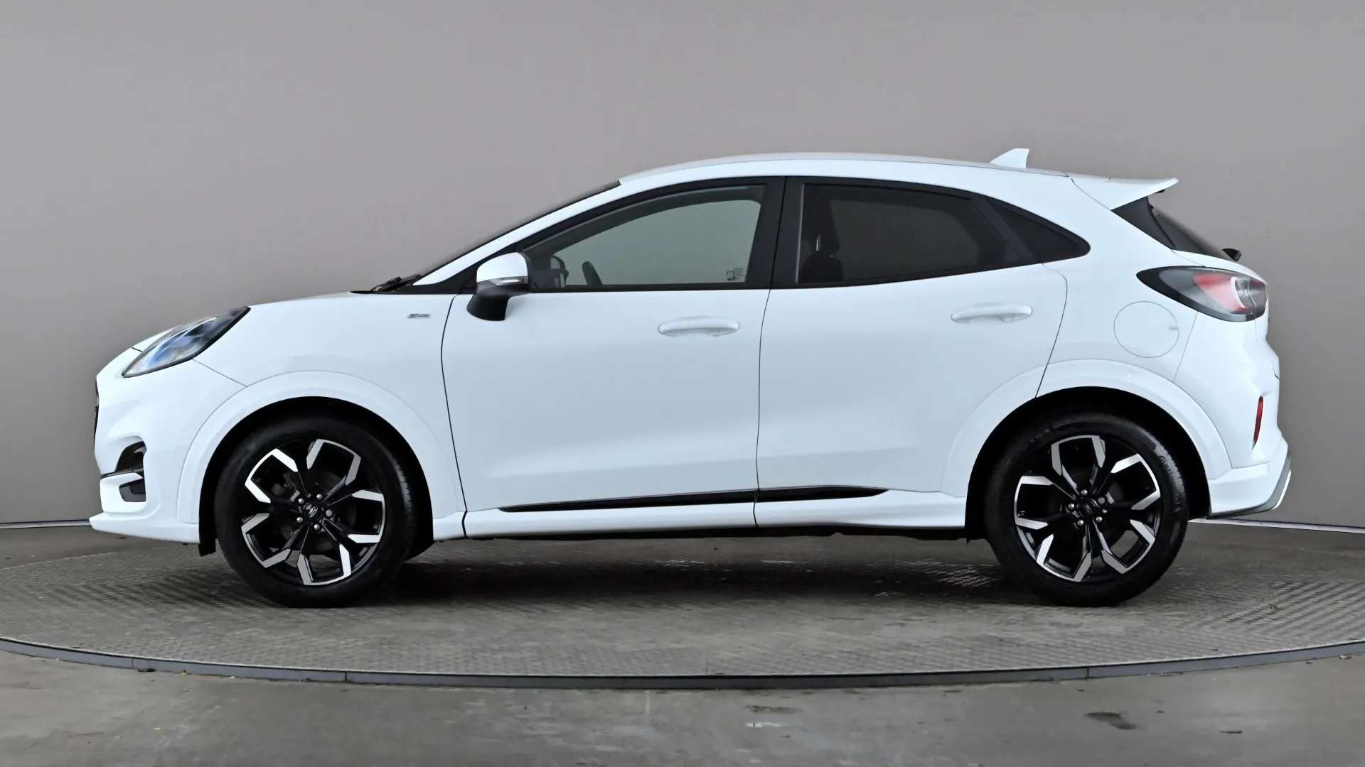 A 2022 FORD PUMA 1.0 EcoBoost Hybrid mHEV ST-Line X A 2022 FORD PUMA 1.0 EcoBoost Hybrid mHEV ST-Line X